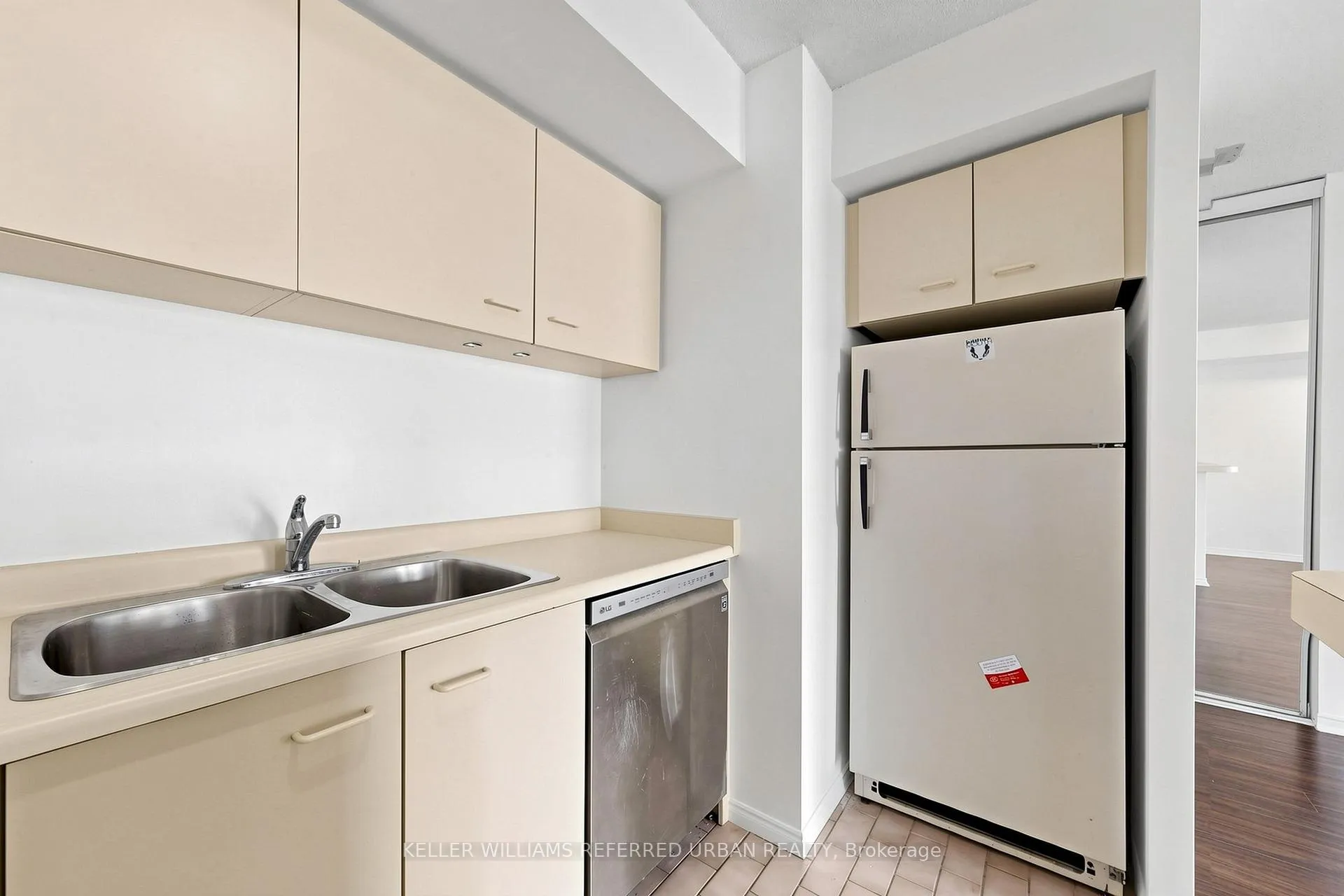 Photo 18 of Unit 2212, 25 The Esplanade, Toronto, Waterfront Communities — HOMEH