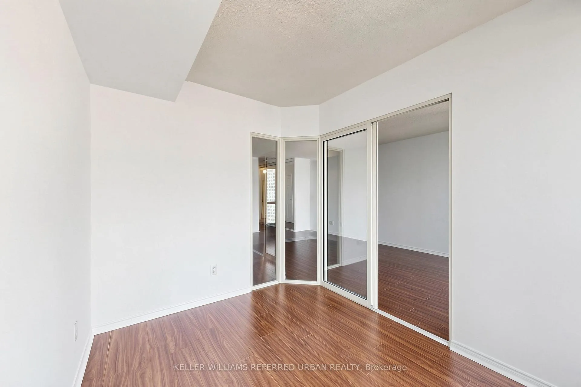 Photo 24 of Unit 2212, 25 The Esplanade, Toronto, Waterfront Communities — HOMEH