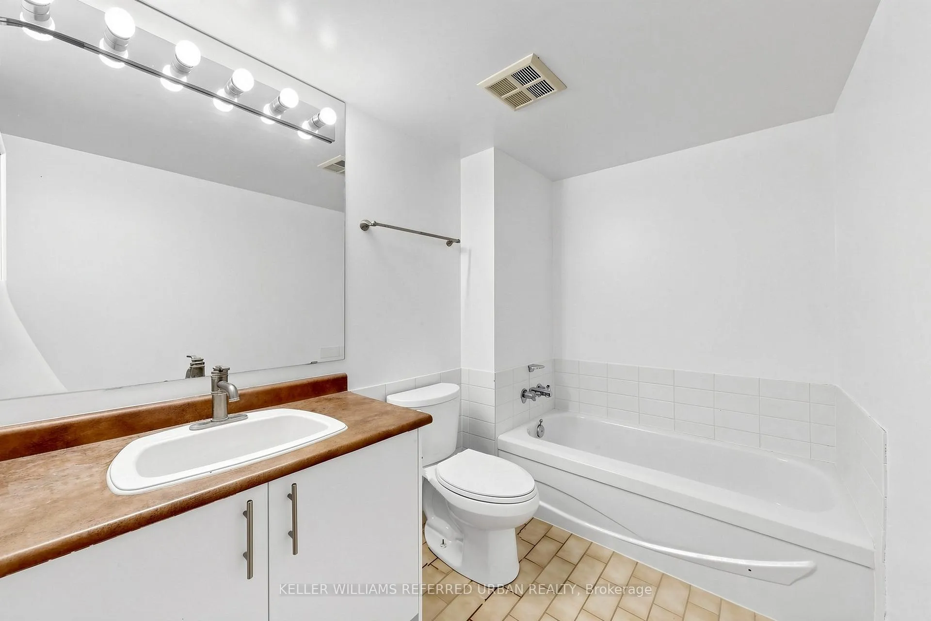 Photo 25 of Unit 2212, 25 The Esplanade, Toronto, Waterfront Communities — HOMEH