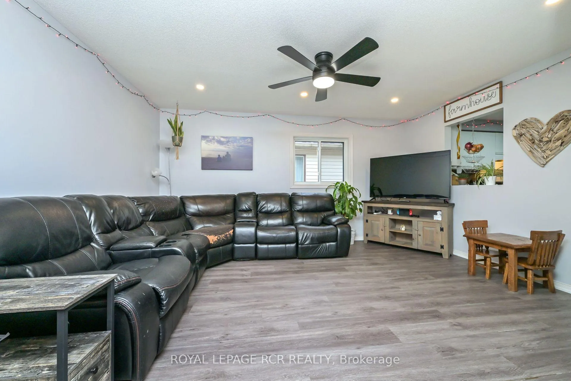 Photo 4 of 121 Dyer Drive, Wasaga Beach — HOMEH