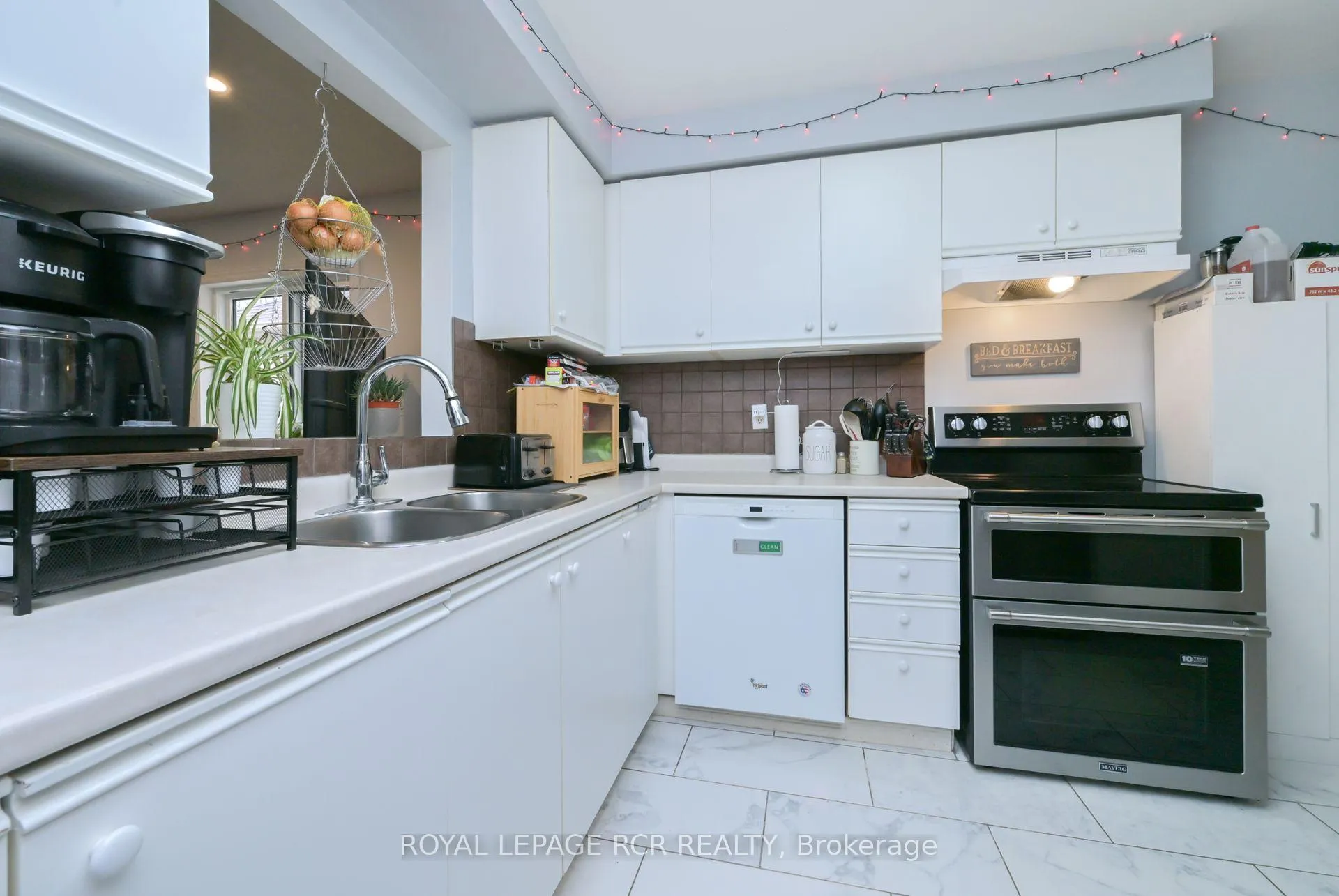 Photo 5 of 121 Dyer Drive, Wasaga Beach — HOMEH