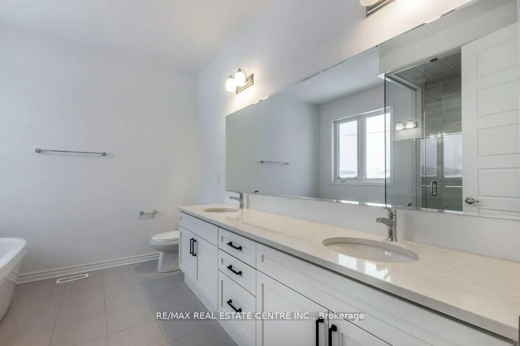 Photo 20 of 19 Sitler Street, Kitchener, Trussler — HOMEH