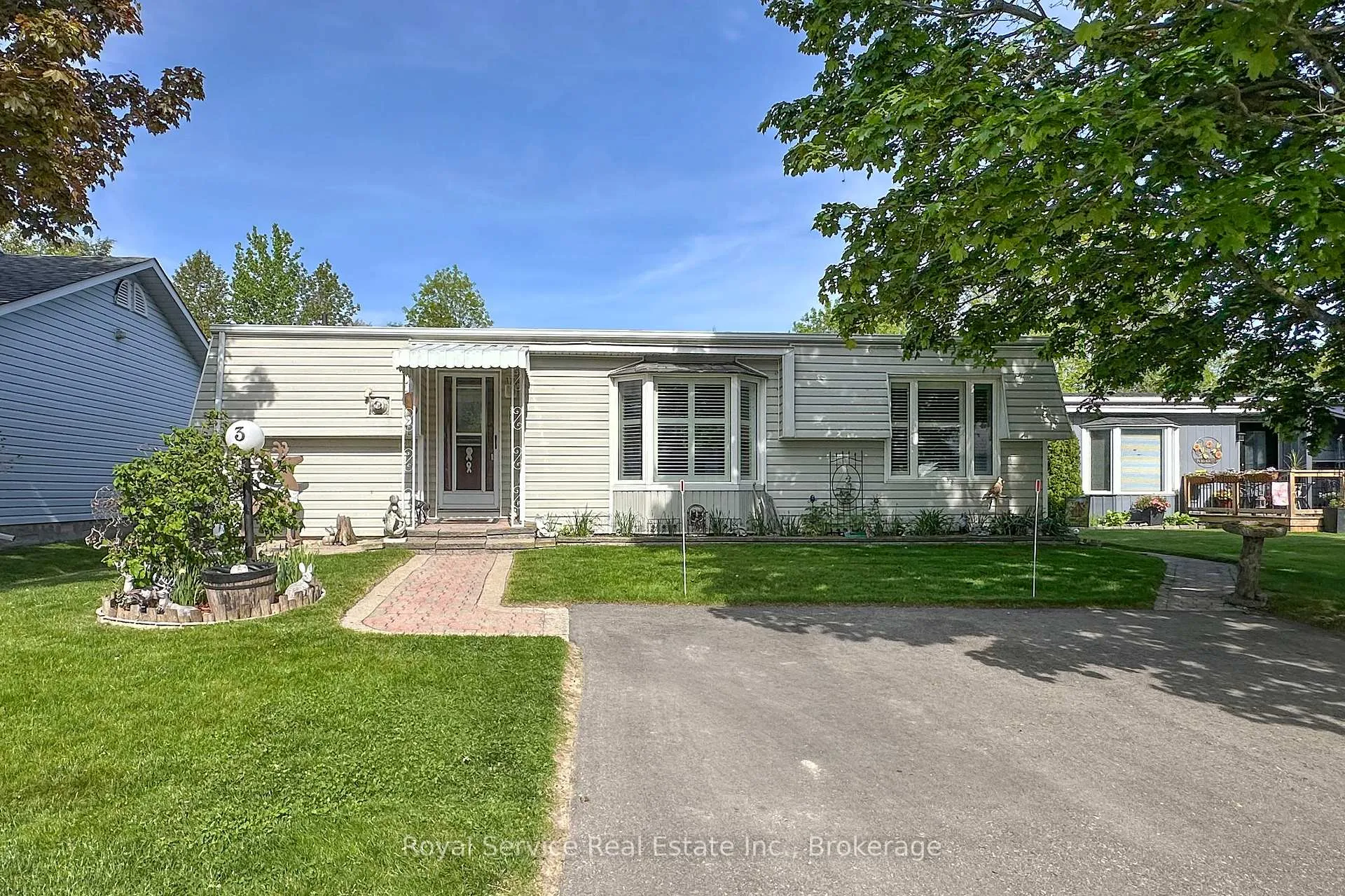 Photo 1 of 3 Fairway Drive, Clarington, Newcastle — HOMEH