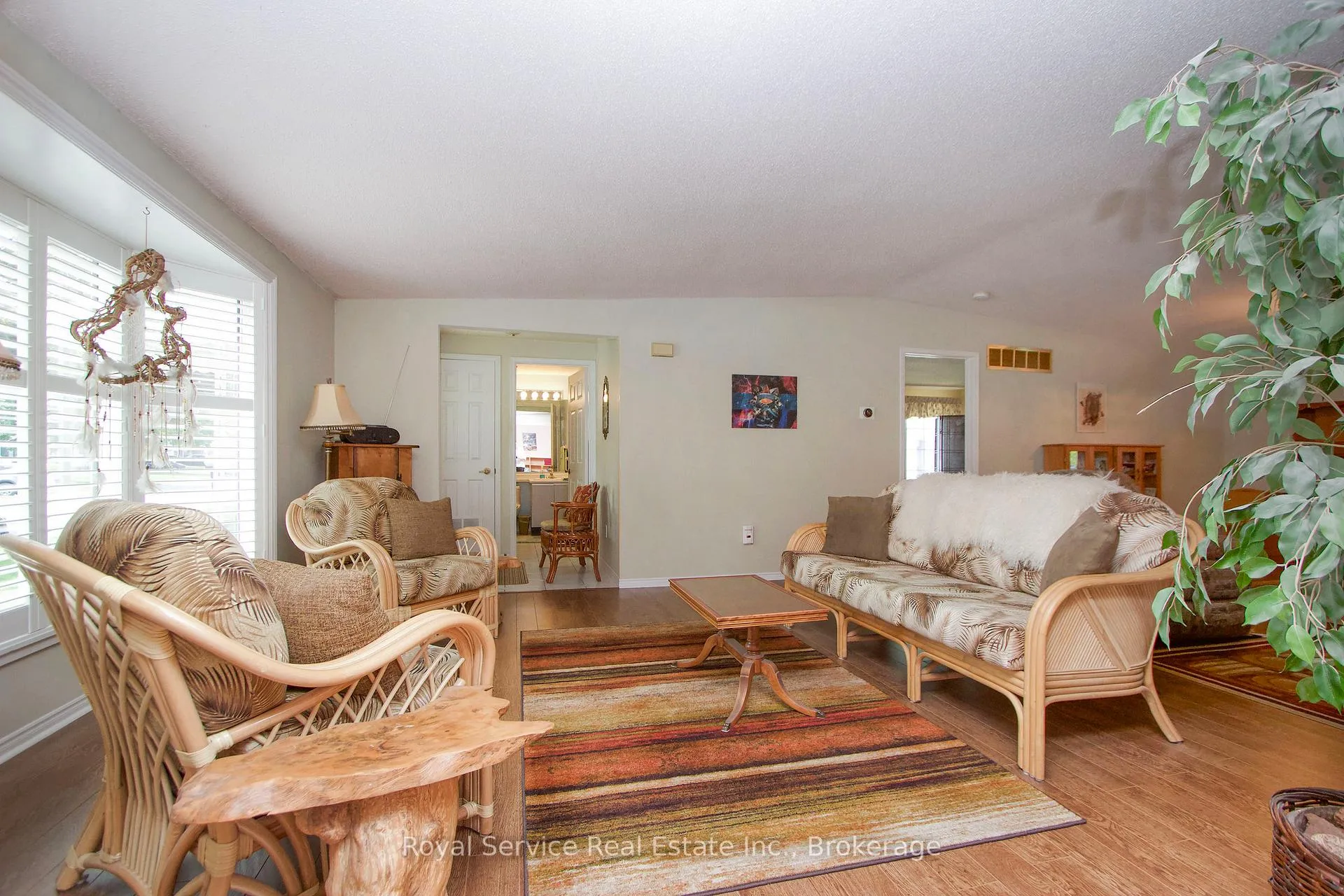 Photo 6 of 3 Fairway Drive, Clarington, Newcastle — HOMEH