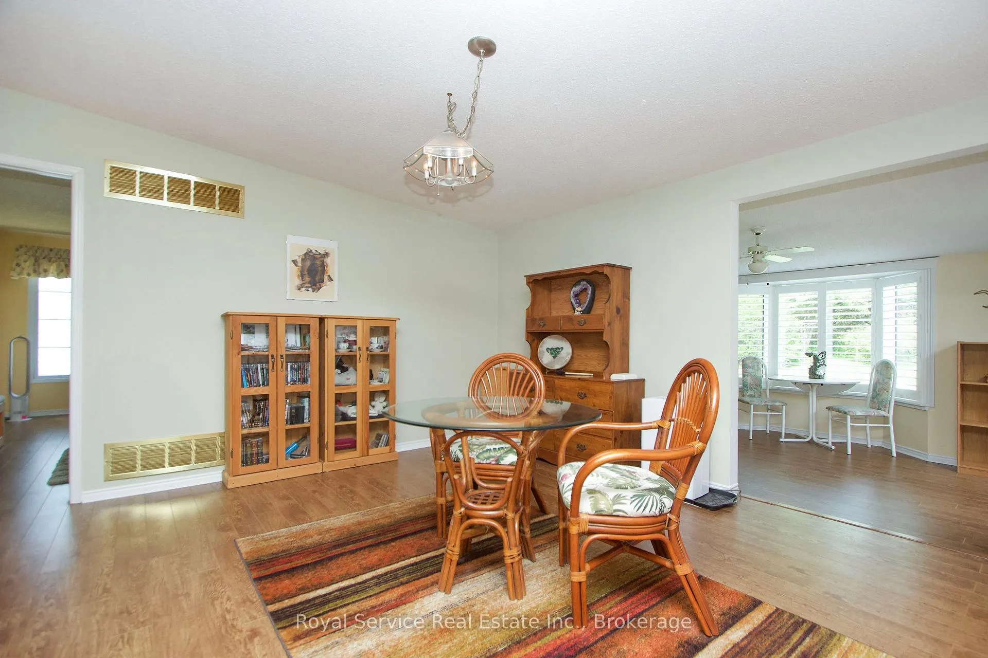 Photo 8 of 3 Fairway Drive, Clarington, Newcastle — HOMEH