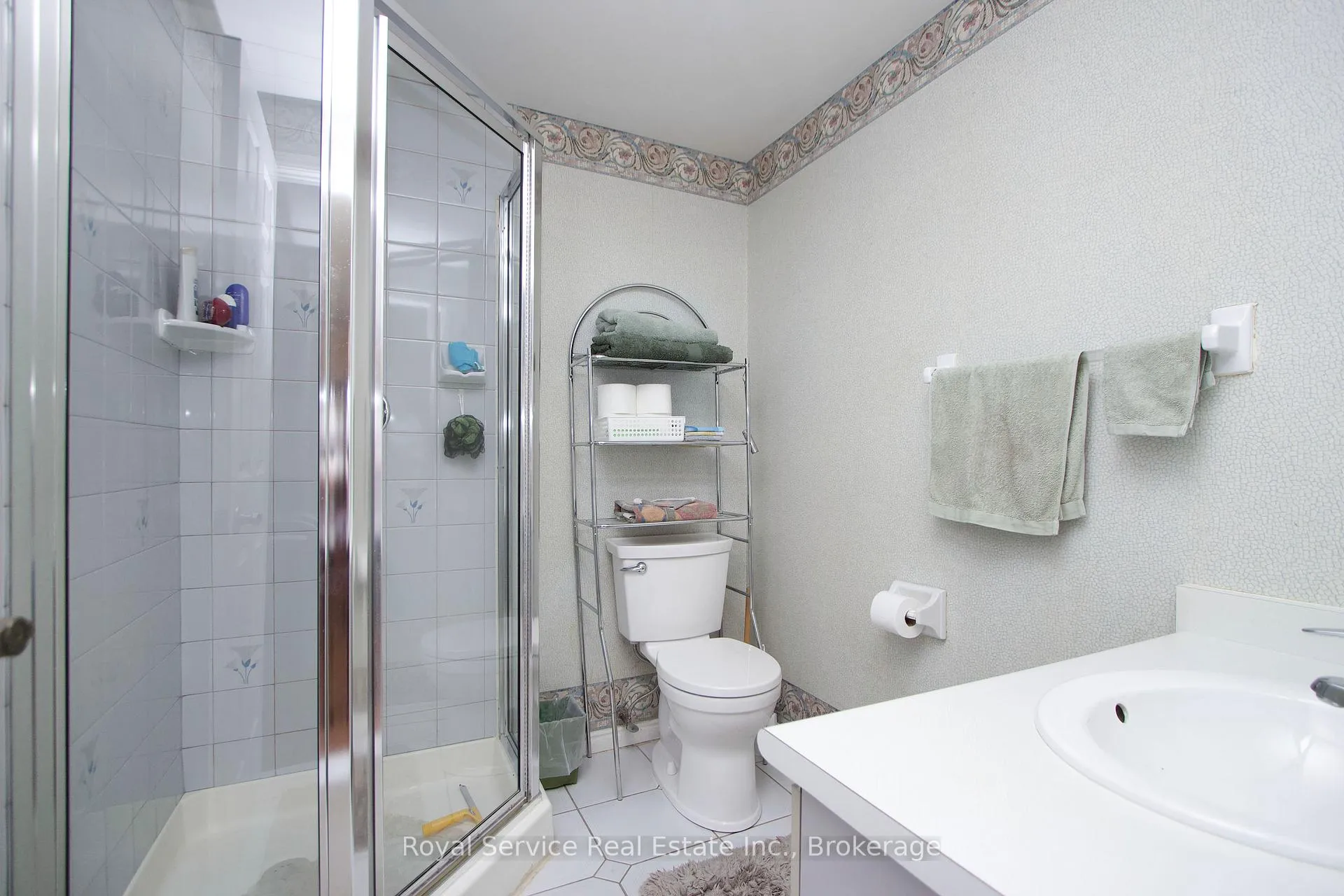 Photo 22 of 3 Fairway Drive, Clarington, Newcastle — HOMEH