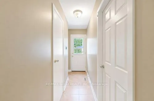 Photo 10 of 60 Gondola Crescent, Brampton, Northgate — HOMEH
