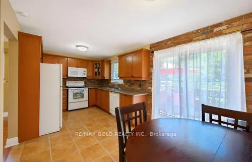 Photo 12 of 60 Gondola Crescent, Brampton, Northgate — HOMEH