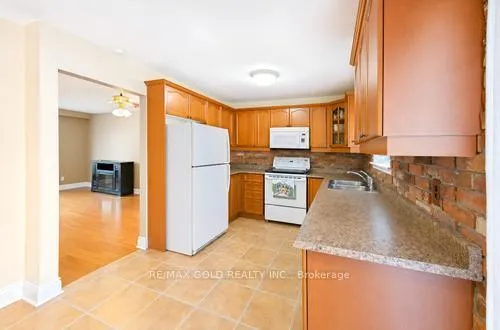 Photo 15 of 60 Gondola Crescent, Brampton, Northgate — HOMEH