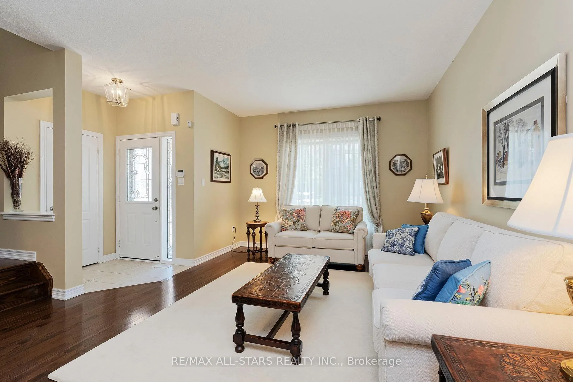 Photo 3 of 46 Oasis Way, Markham, Greensborough — HOMEH