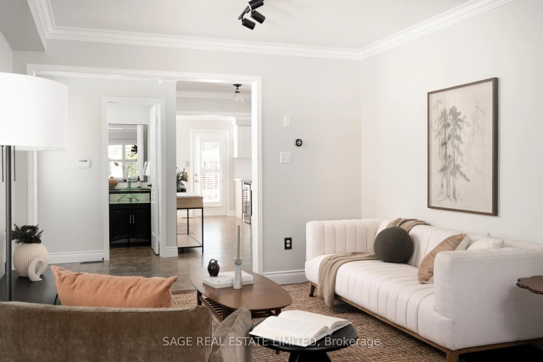 Photo 7 of 157 Delbert Circle, Whitchurch-Stouffville, Stouffville — HOMEH