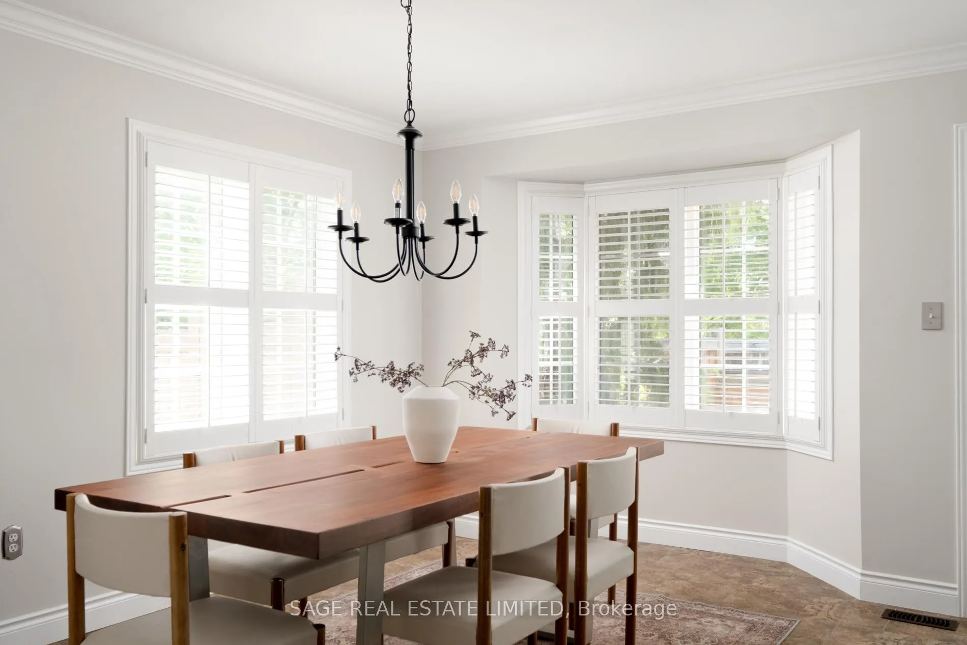 Photo 11 of 157 Delbert Circle, Whitchurch-Stouffville, Stouffville — HOMEH