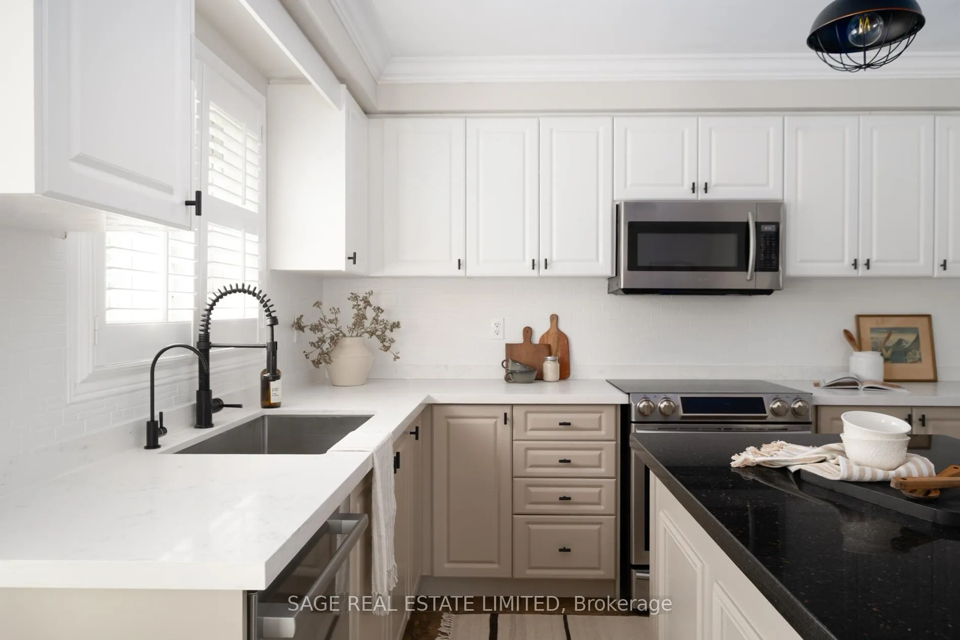 Photo 18 of 157 Delbert Circle, Whitchurch-Stouffville, Stouffville — HOMEH