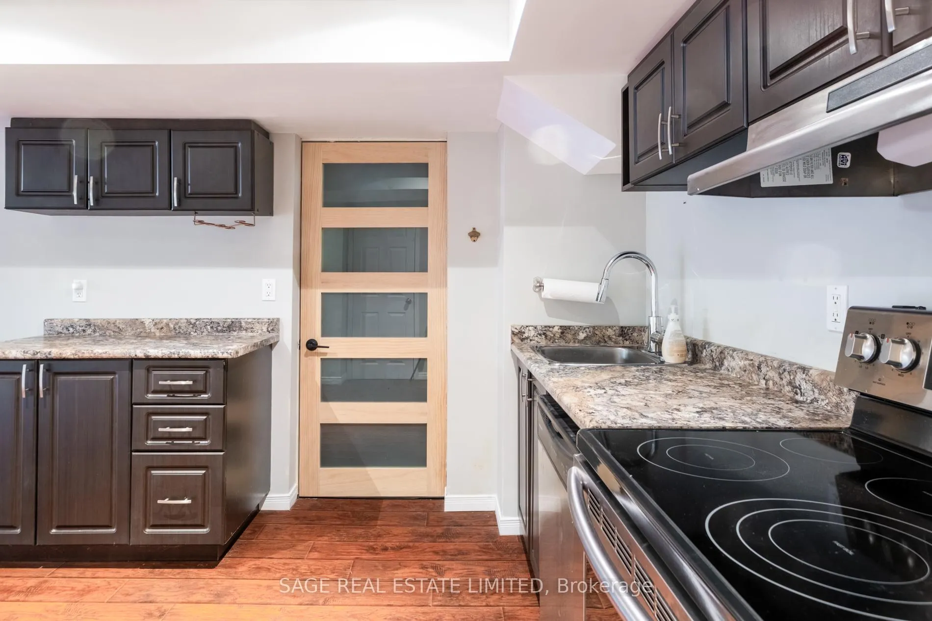 Photo 41 of 157 Delbert Circle, Whitchurch-Stouffville, Stouffville — HOMEH