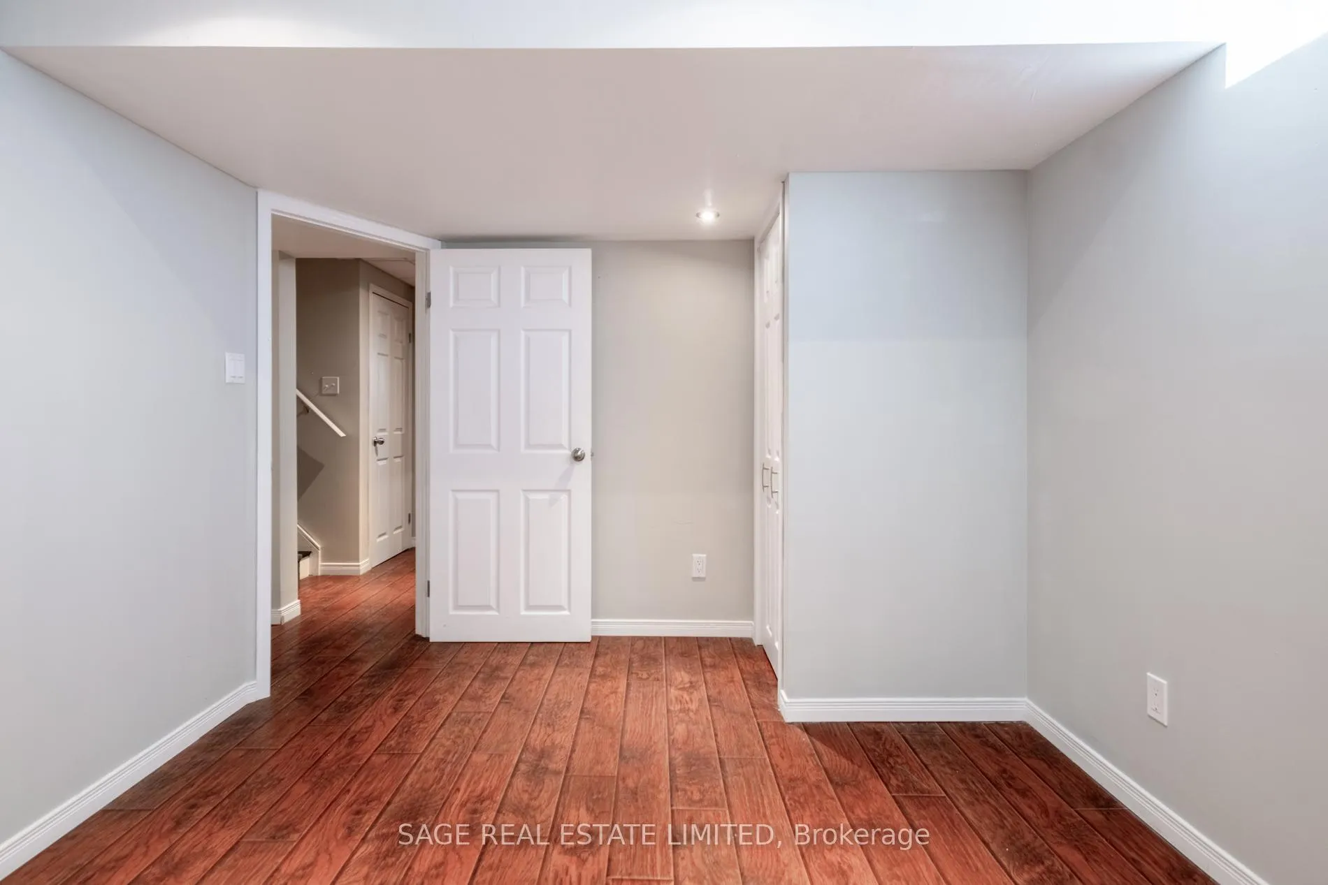 Photo 43 of 157 Delbert Circle, Whitchurch-Stouffville, Stouffville — HOMEH
