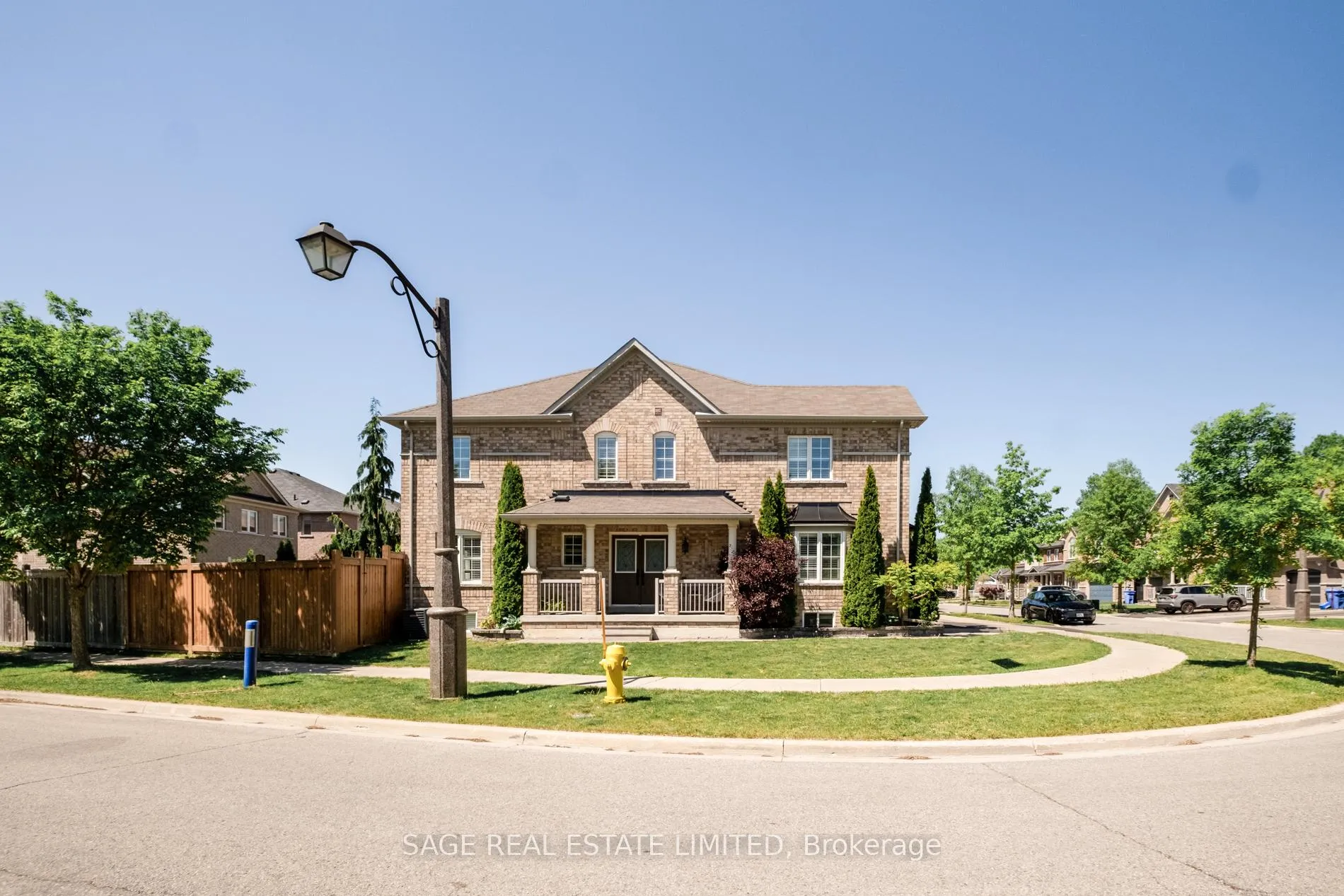 Photo 49 of 157 Delbert Circle, Whitchurch-Stouffville, Stouffville — HOMEH