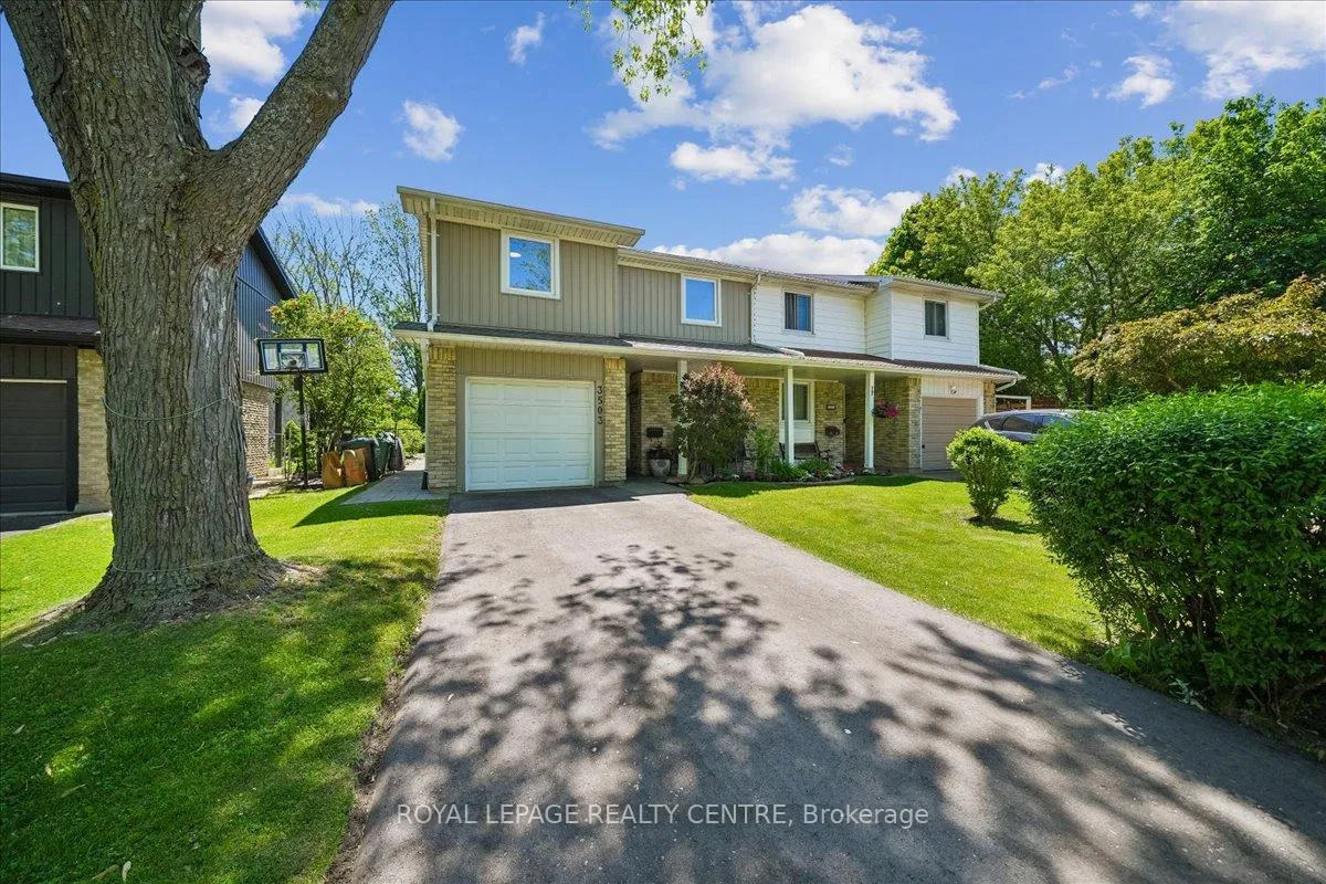 Front of 3503 Autumnleaf Crescent