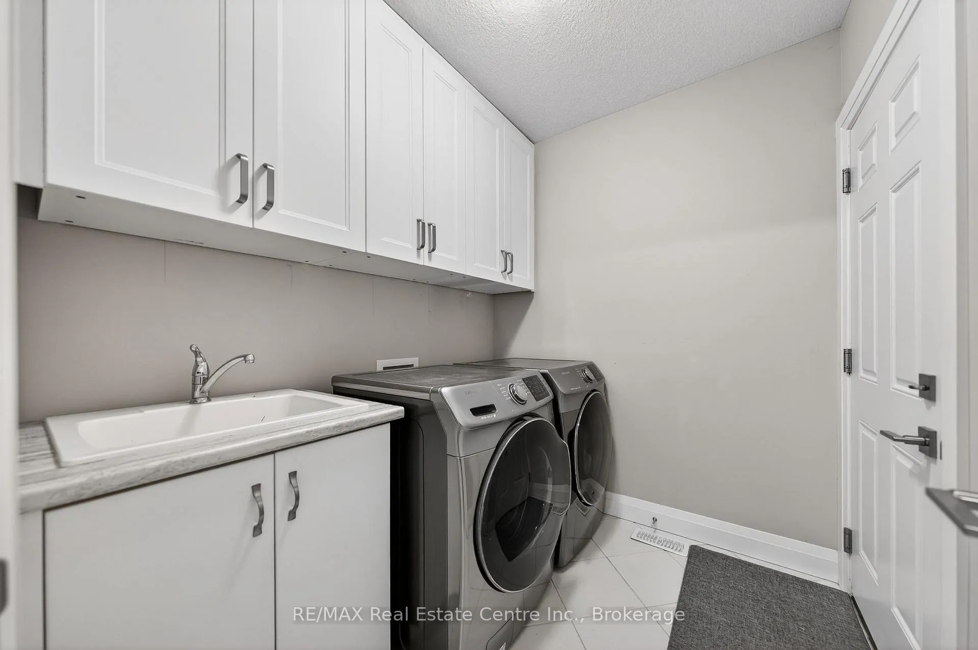 Photo 15 of Unit 11, 243 Grey Silo Road, Waterloo, Eastbridge — HOMEH