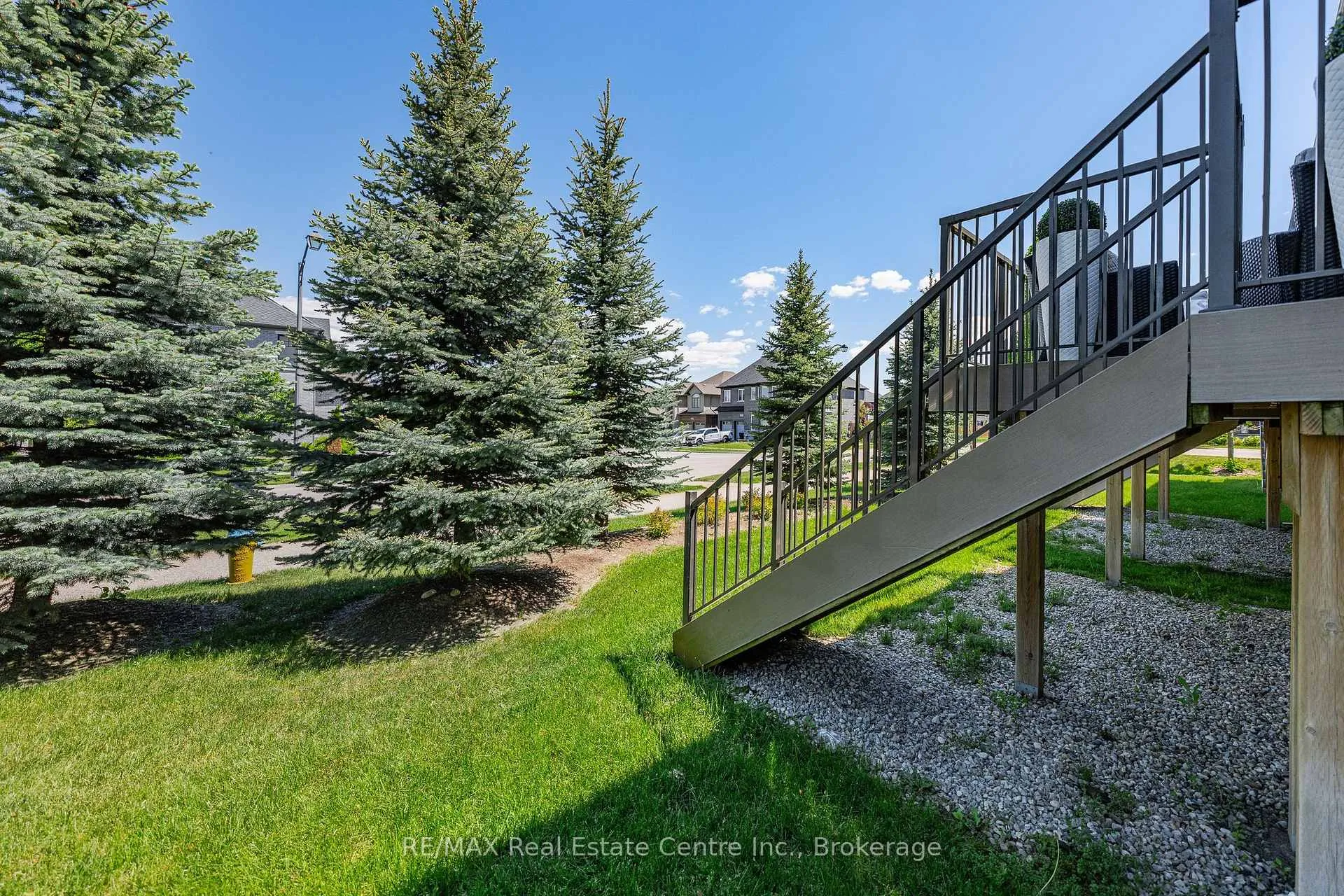 Photo 33 of Unit 11, 243 Grey Silo Road, Waterloo, Eastbridge — HOMEH