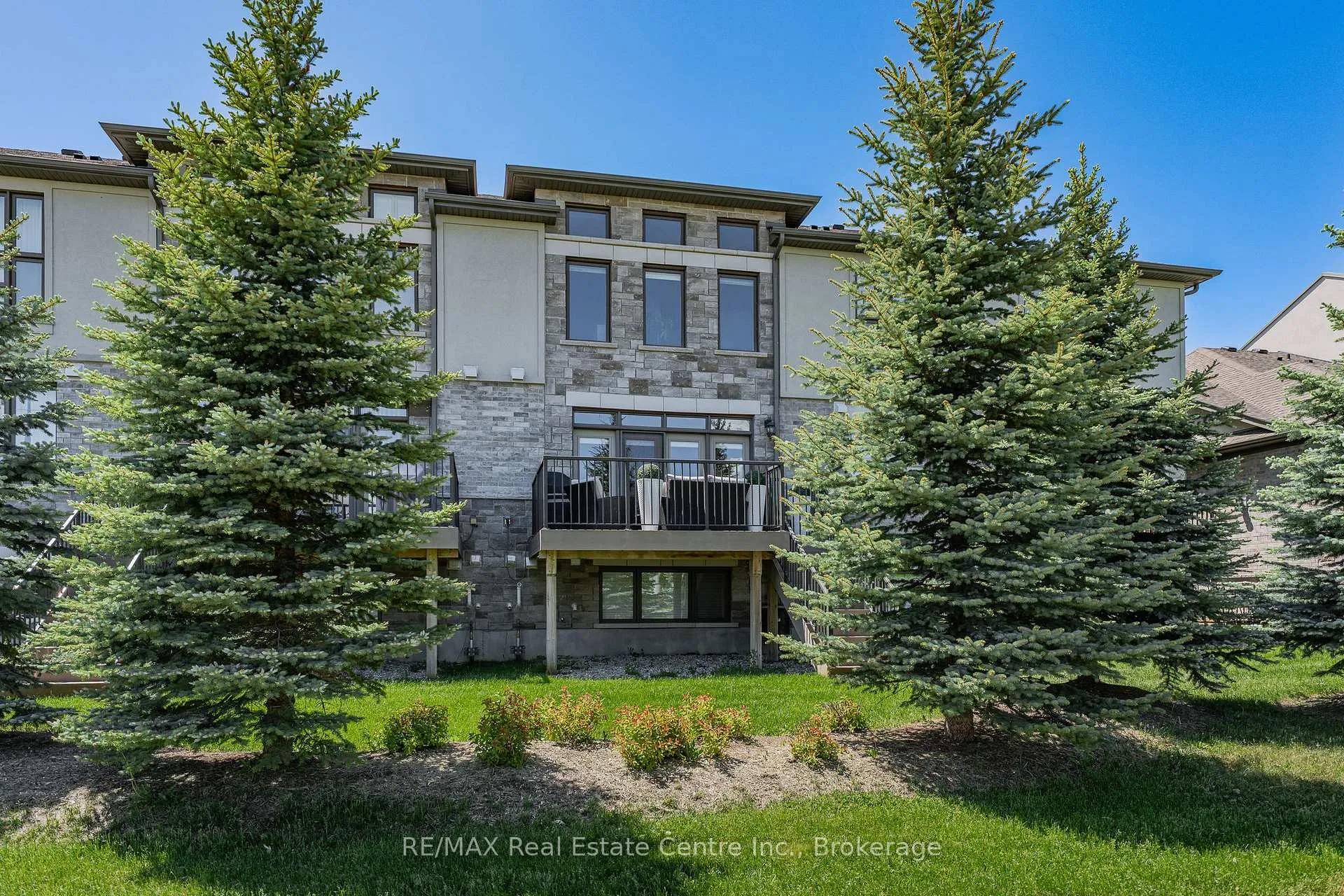 Photo 34 of Unit 11, 243 Grey Silo Road, Waterloo, Eastbridge — HOMEH