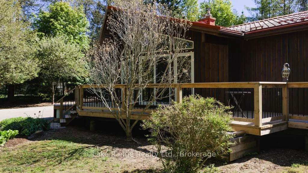 Photo 3 of 216 Kickapoo Drive, Huron-Kinloss — HOMEH