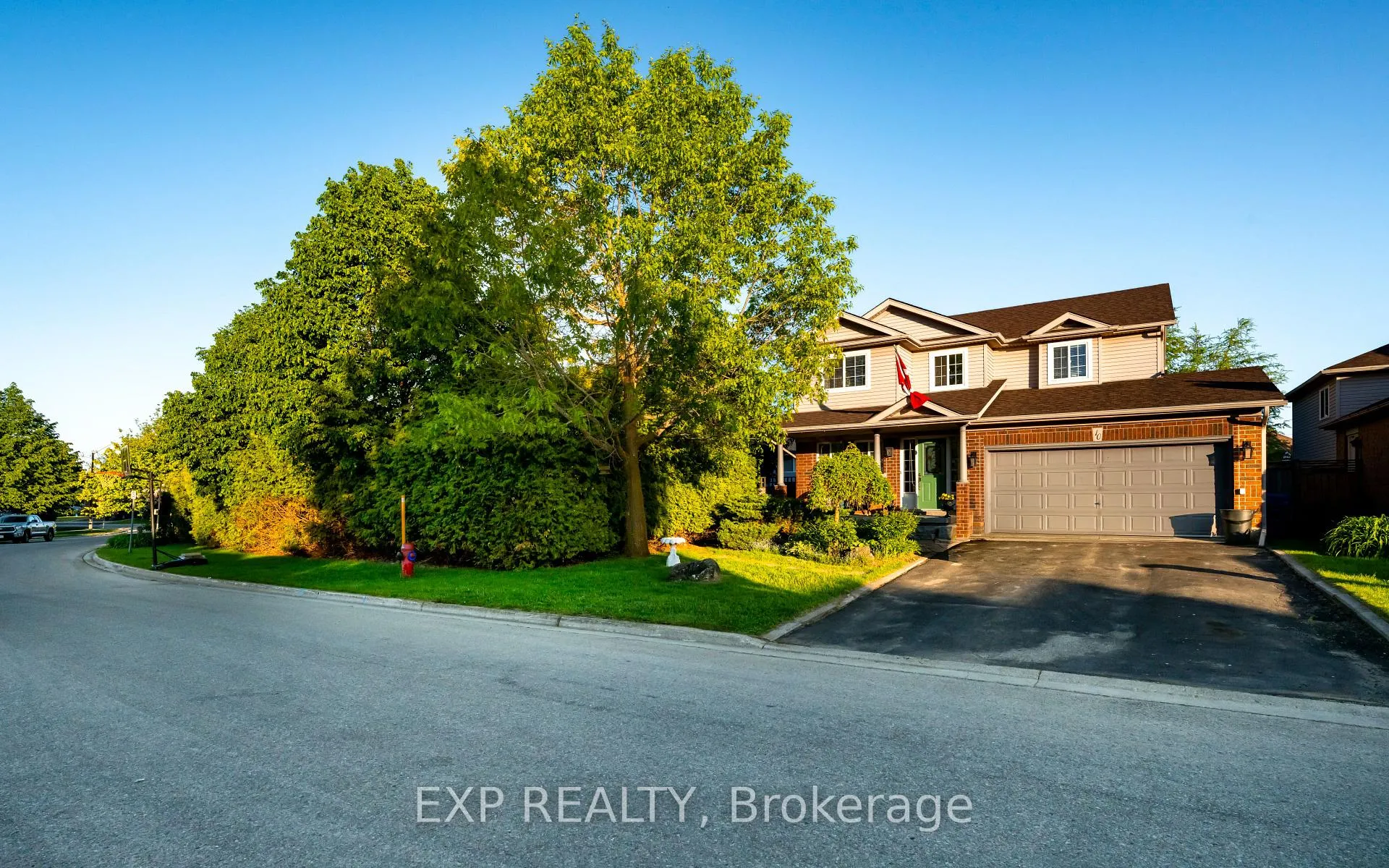 Photo 2 of 10 Mckitrick Drive, Orangeville — HOMEH