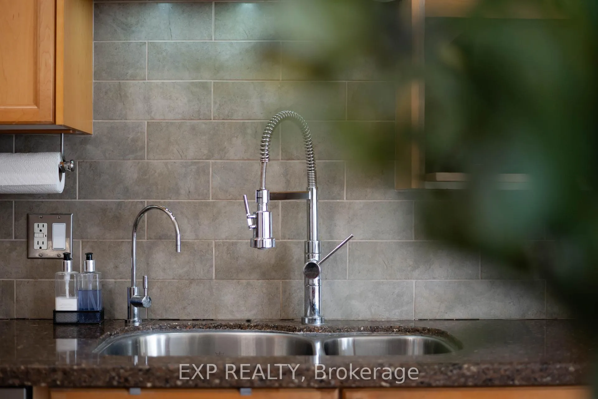 Photo 11 of 10 Mckitrick Drive, Orangeville — HOMEH