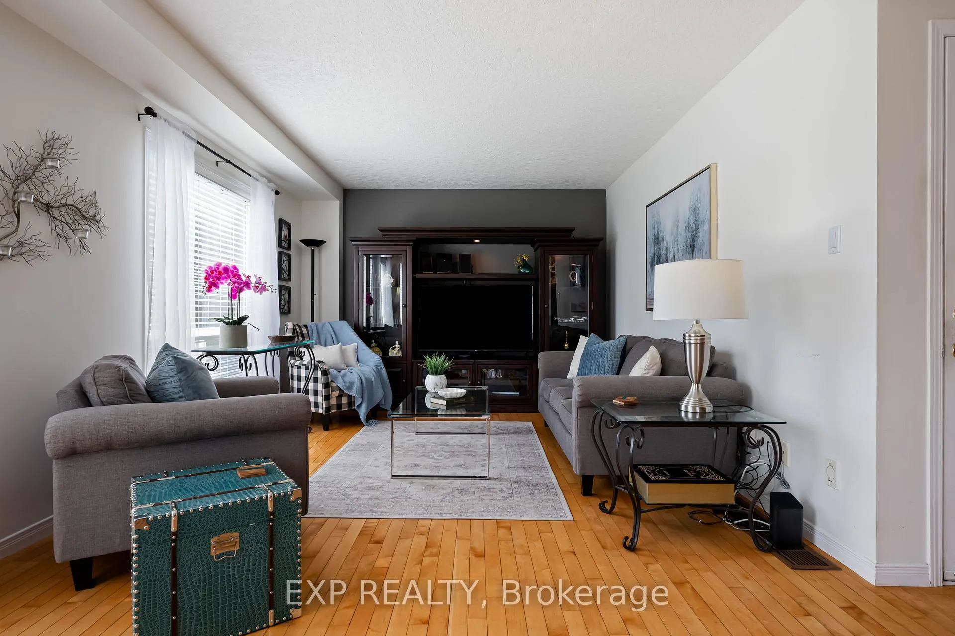 Photo 18 of 10 Mckitrick Drive, Orangeville — HOMEH