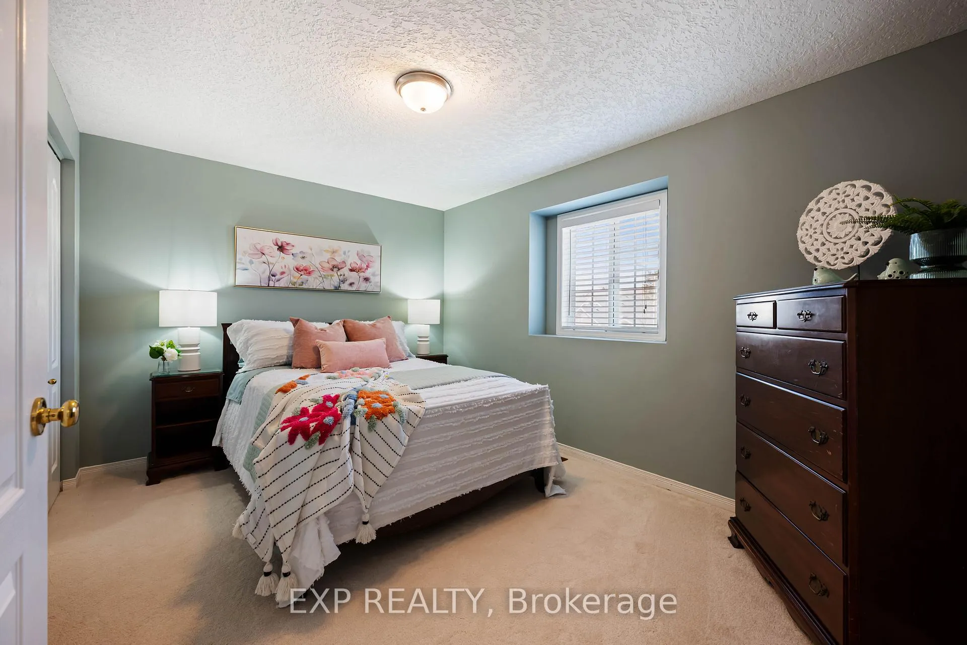 Photo 22 of 10 Mckitrick Drive, Orangeville — HOMEH