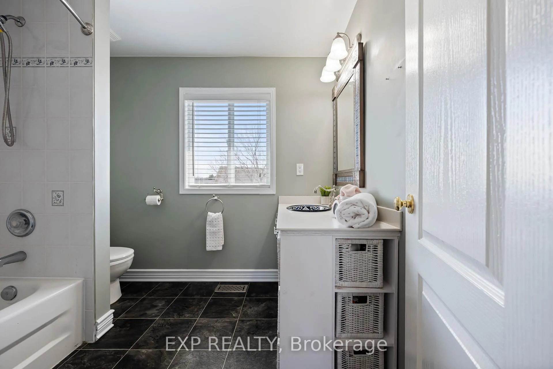 Photo 24 of 10 Mckitrick Drive, Orangeville — HOMEH