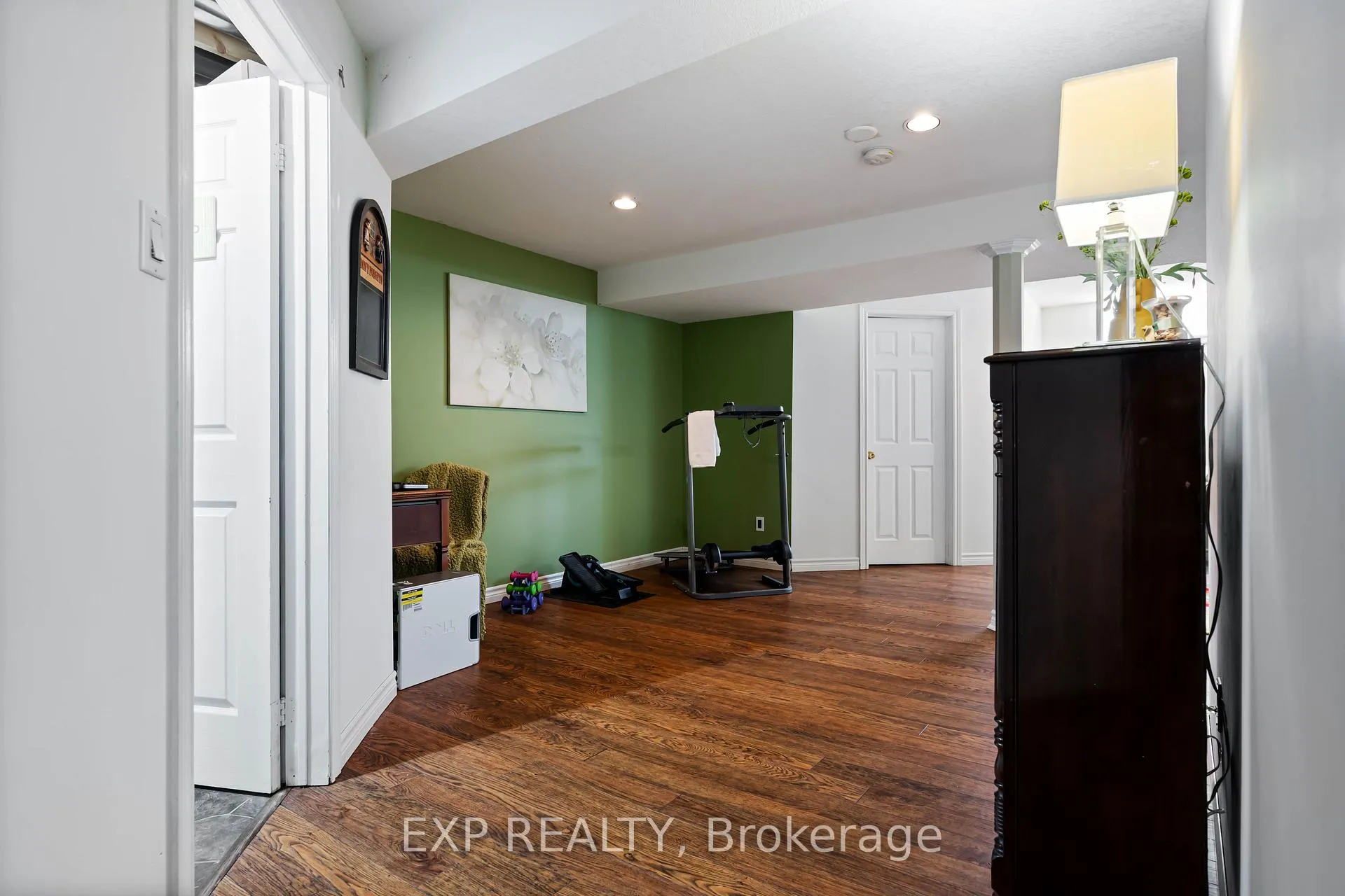Photo 34 of 10 Mckitrick Drive, Orangeville — HOMEH