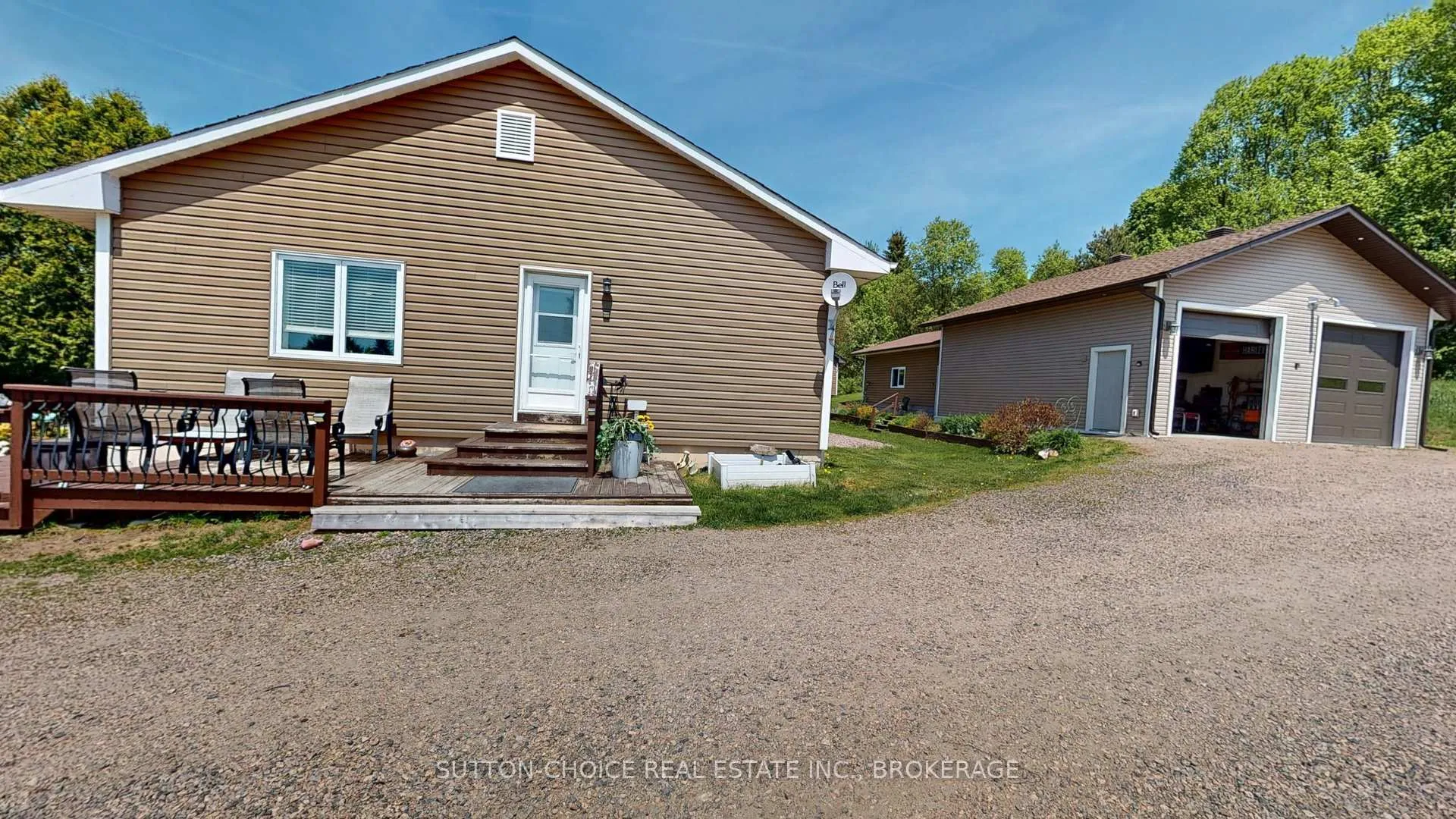 Photo 4 of 222 Yonge Street, Bonfield — HOMEH