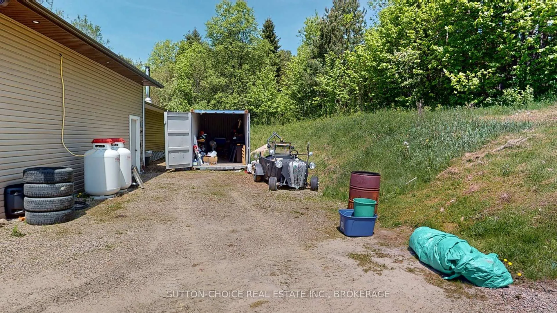 Photo 14 of 222 Yonge Street, Bonfield — HOMEH