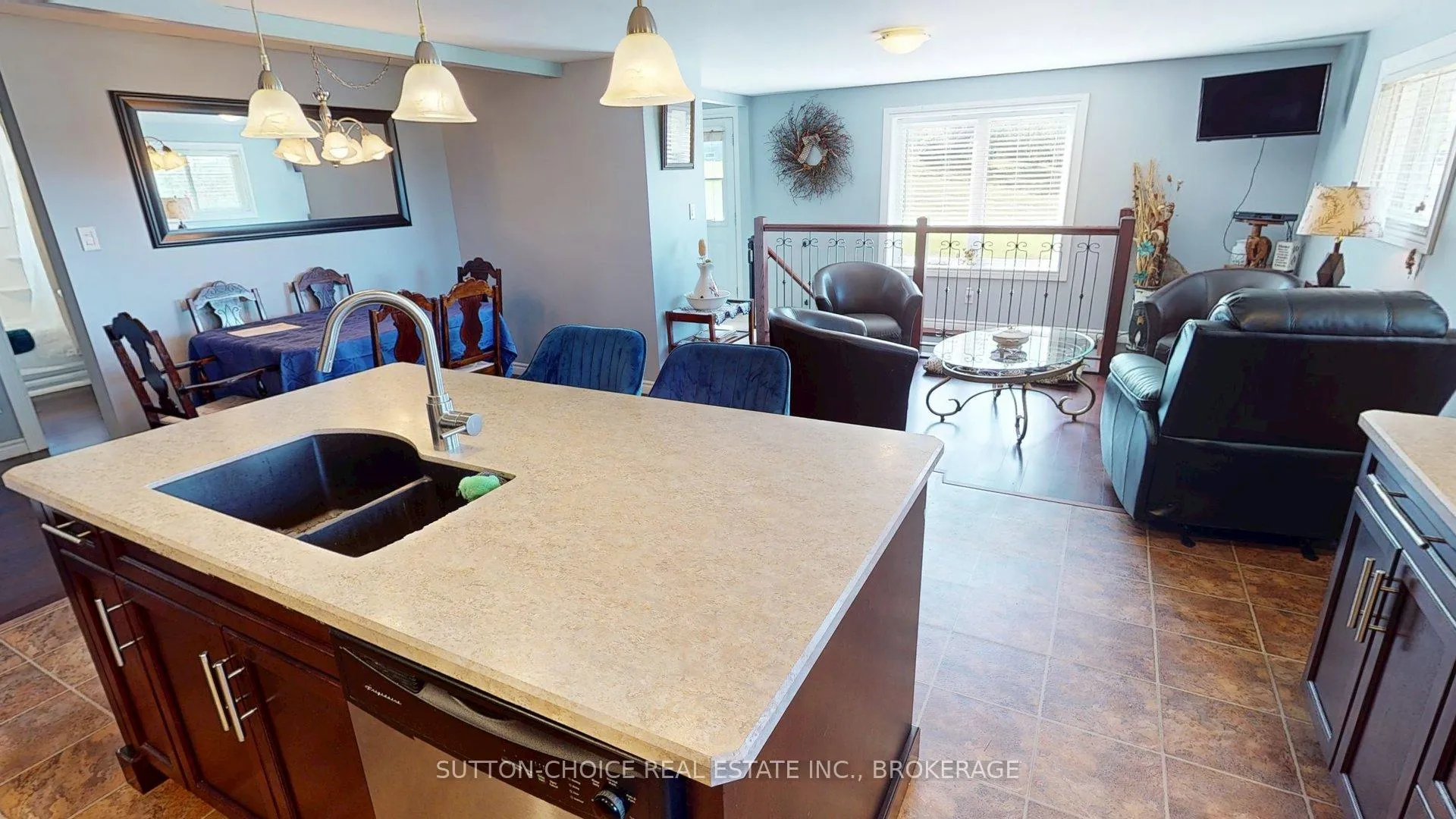 Photo 18 of 222 Yonge Street, Bonfield — HOMEH