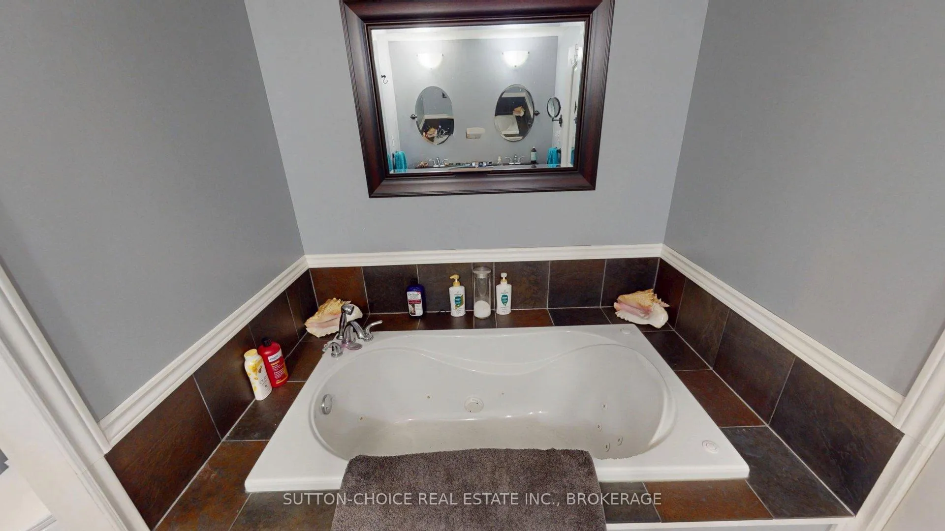Photo 25 of 222 Yonge Street, Bonfield — HOMEH