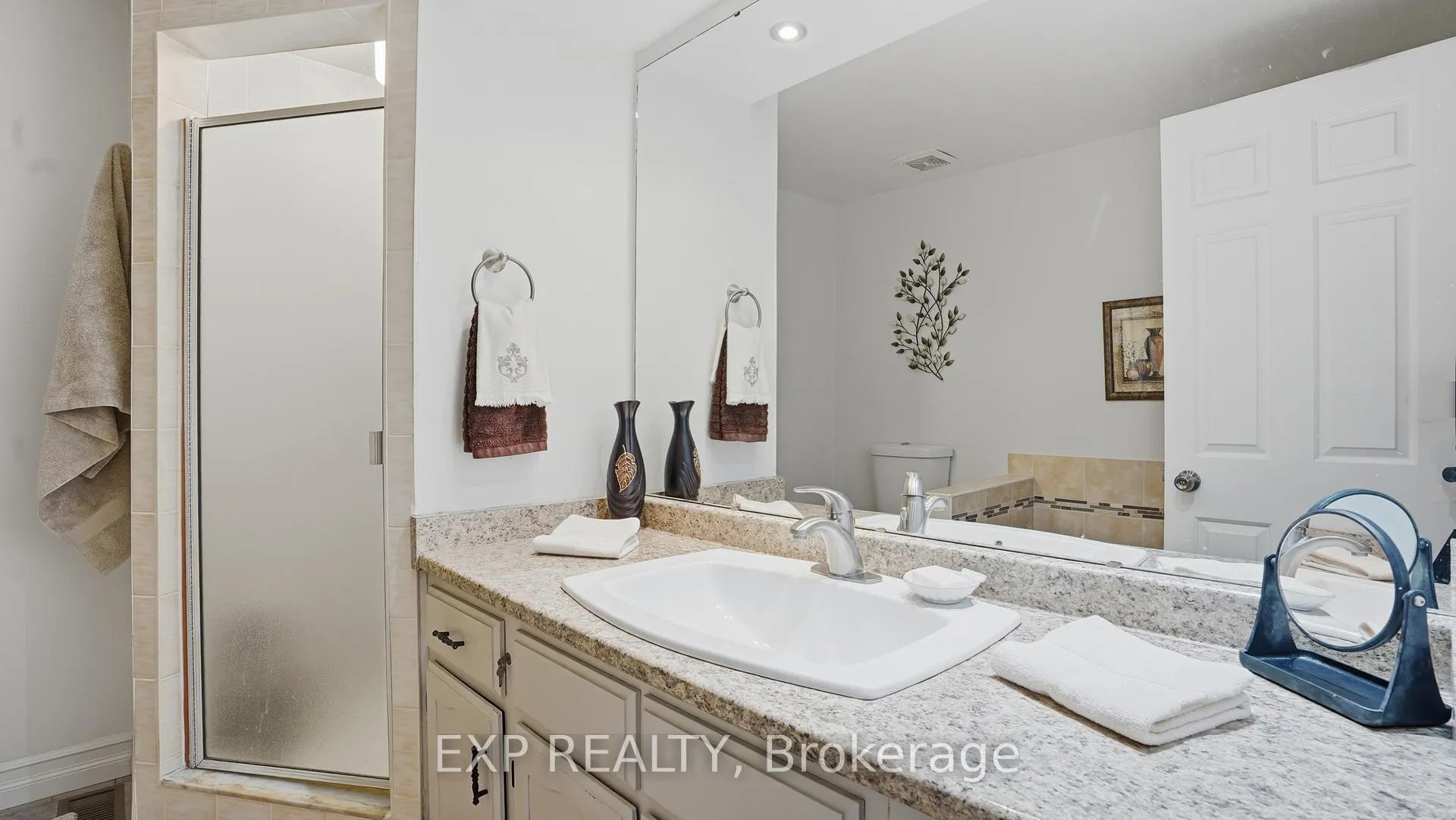 Photo 22 of Unit 14, 178 Scott Street, St. Catharines, Fairview — HOMEH