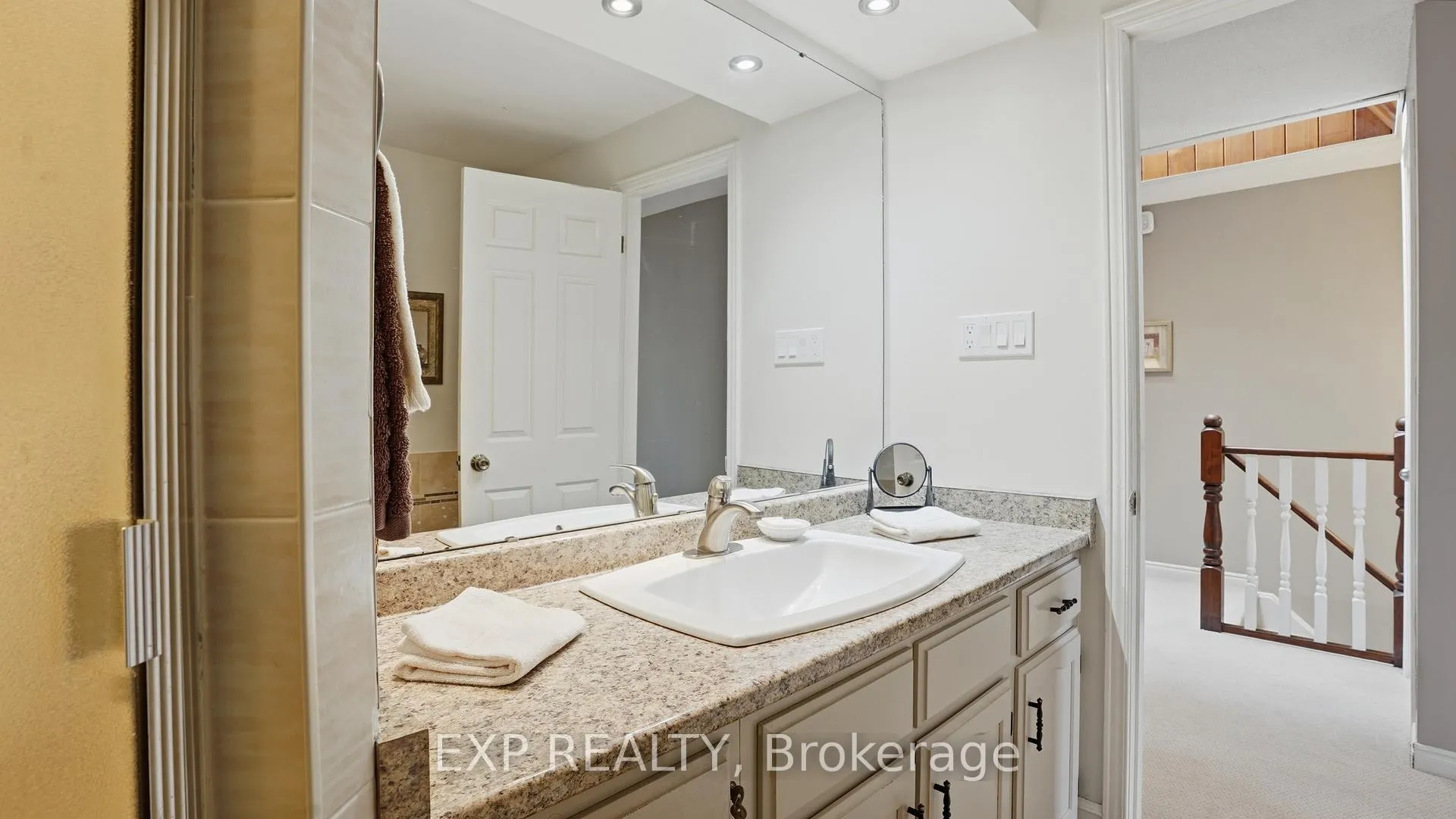 Photo 25 of Unit 14, 178 Scott Street, St. Catharines, Fairview — HOMEH