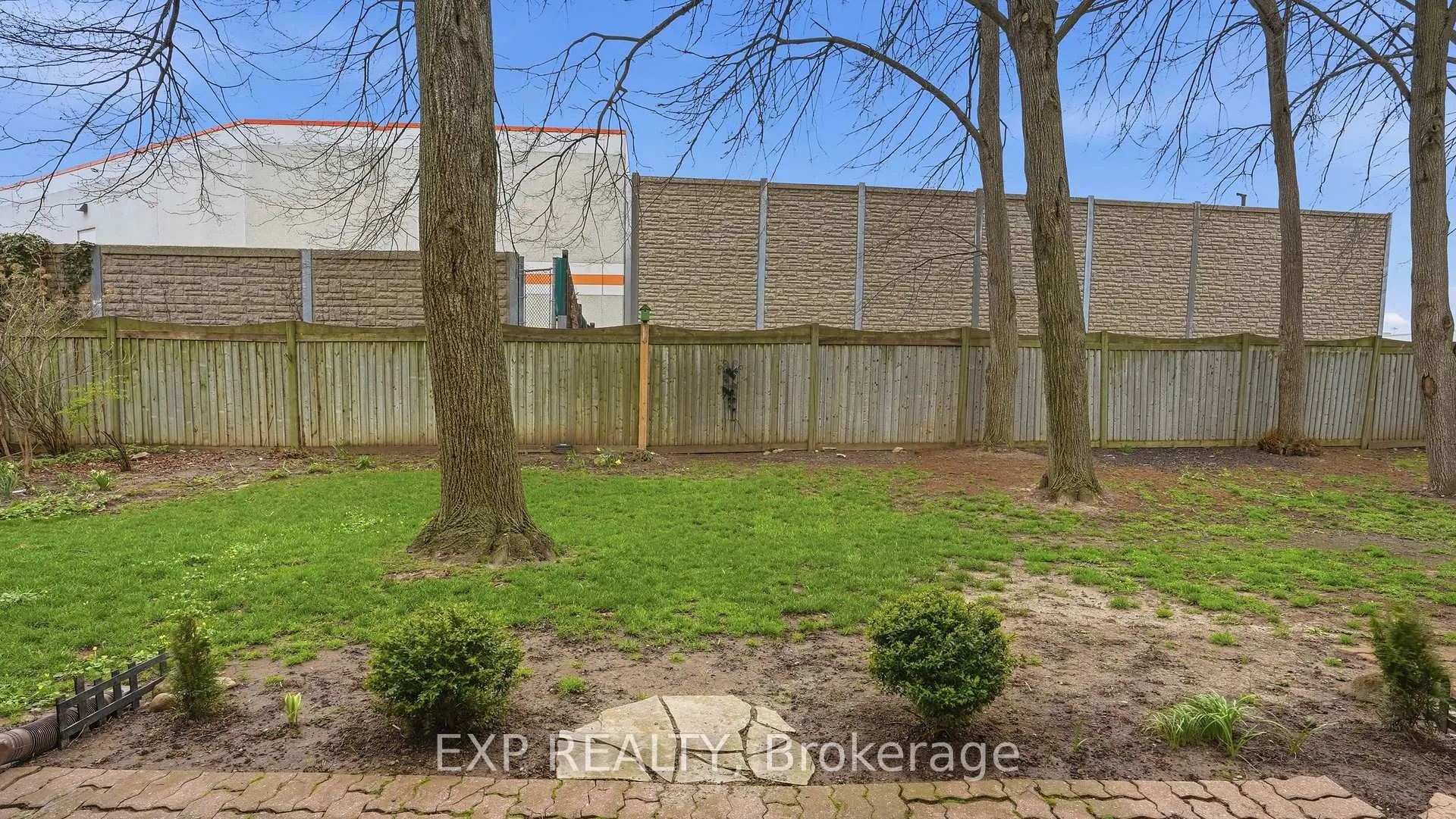 Photo 34 of Unit 14, 178 Scott Street, St. Catharines, Fairview — HOMEH