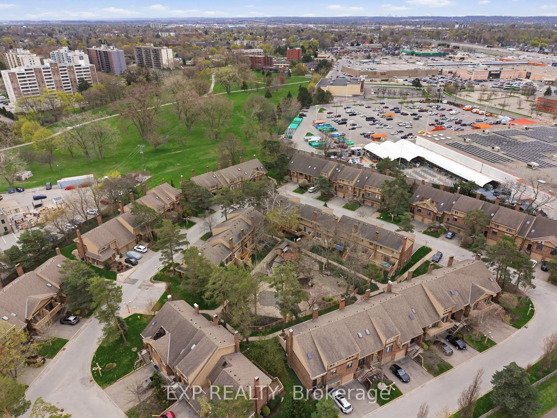 Photo 39 of Unit 14, 178 Scott Street, St. Catharines, Fairview — HOMEH