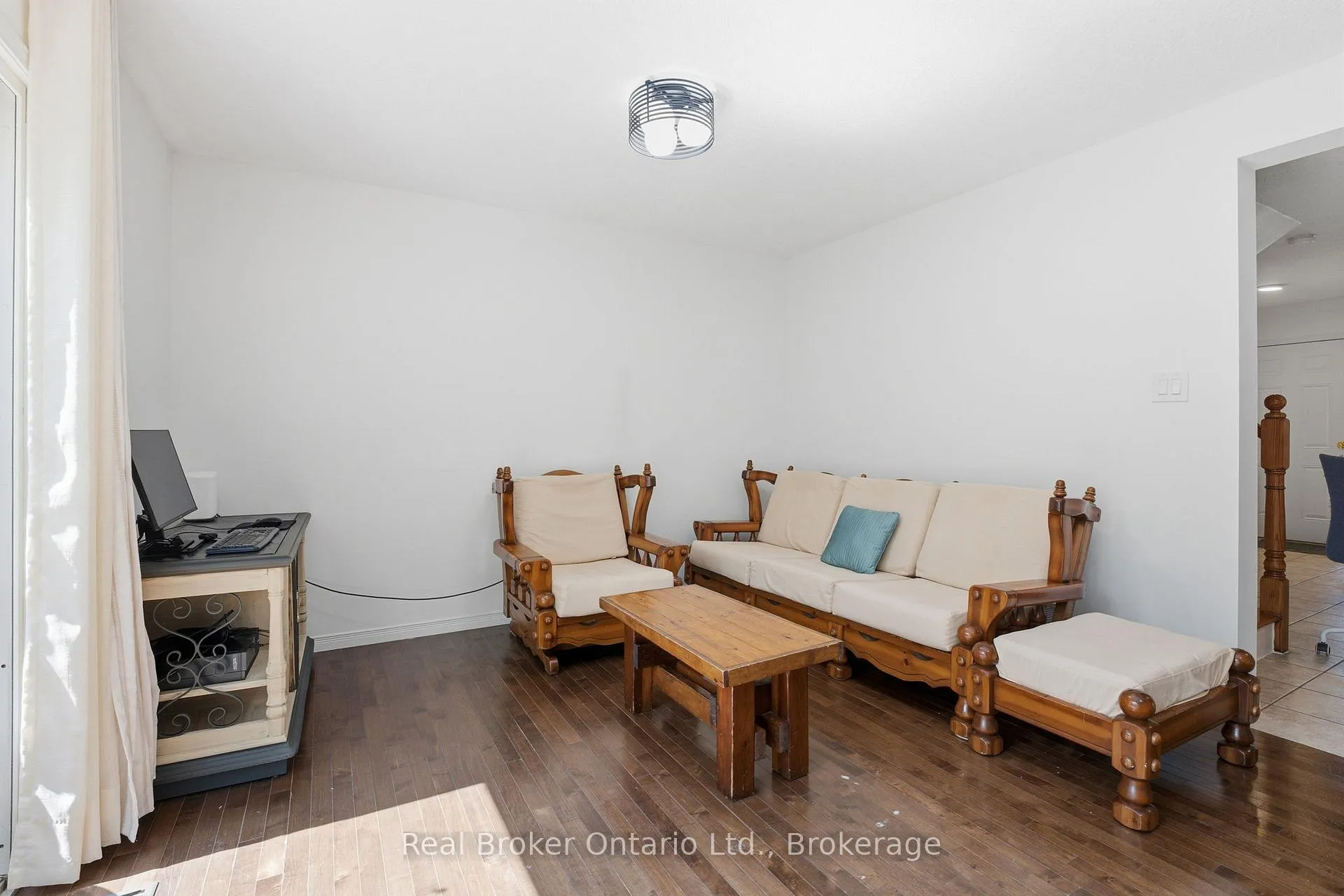 Photo 13 of Unit 19, 10 Fallowfield Drive, Kitchener, Country Hills East — HOMEH