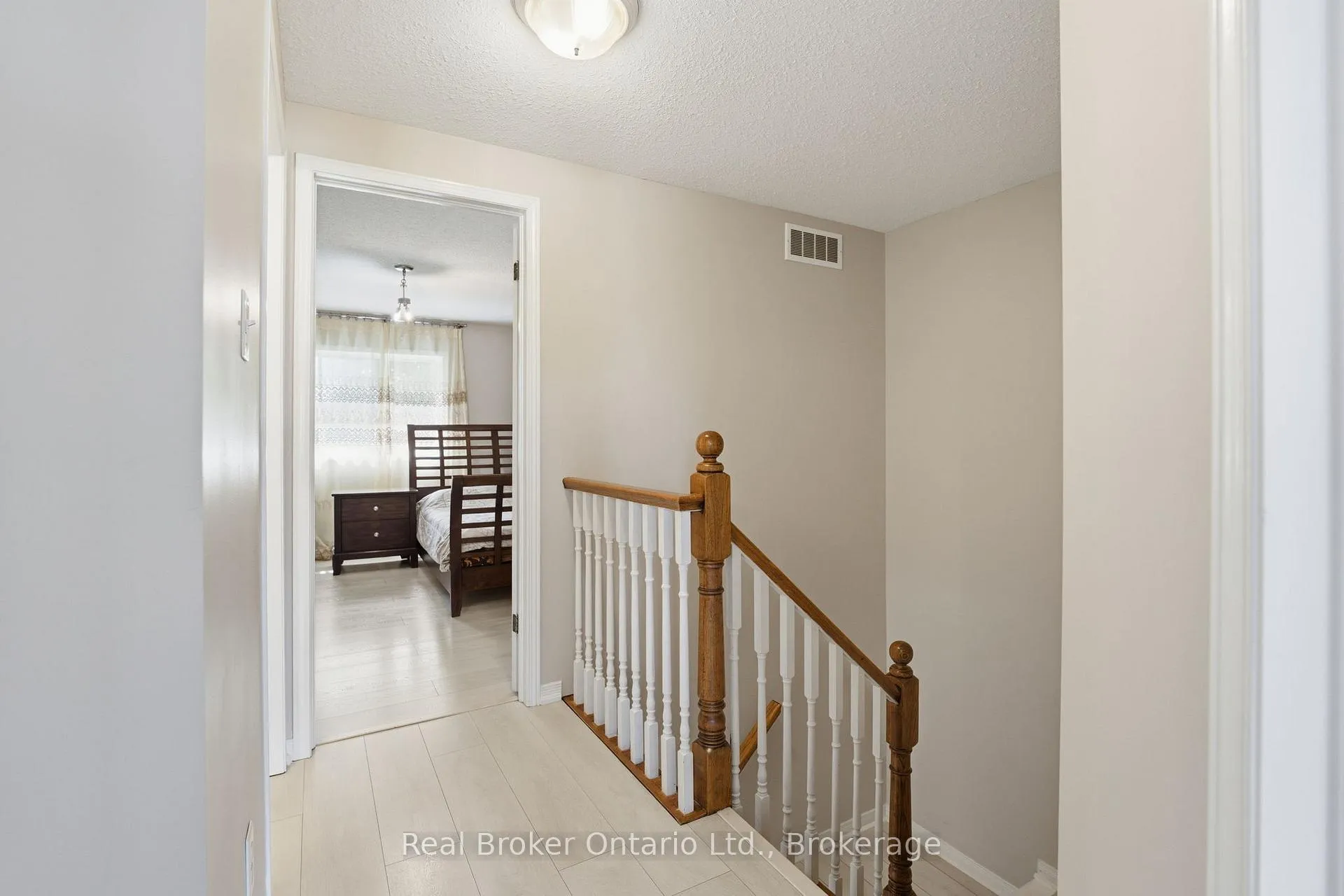 Photo 14 of Unit 19, 10 Fallowfield Drive, Kitchener, Country Hills East — HOMEH
