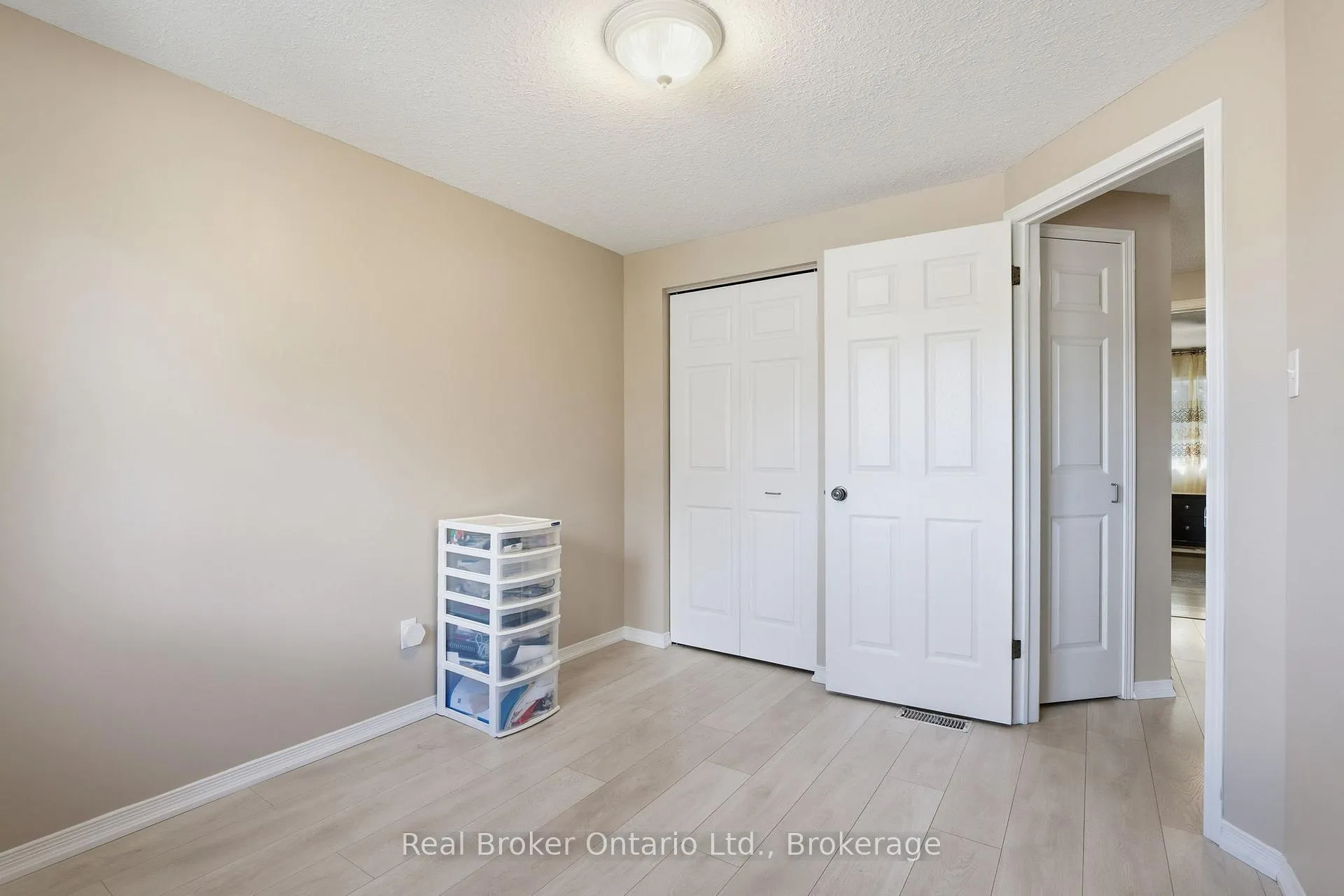 Photo 20 of Unit 19, 10 Fallowfield Drive, Kitchener, Country Hills East — HOMEH
