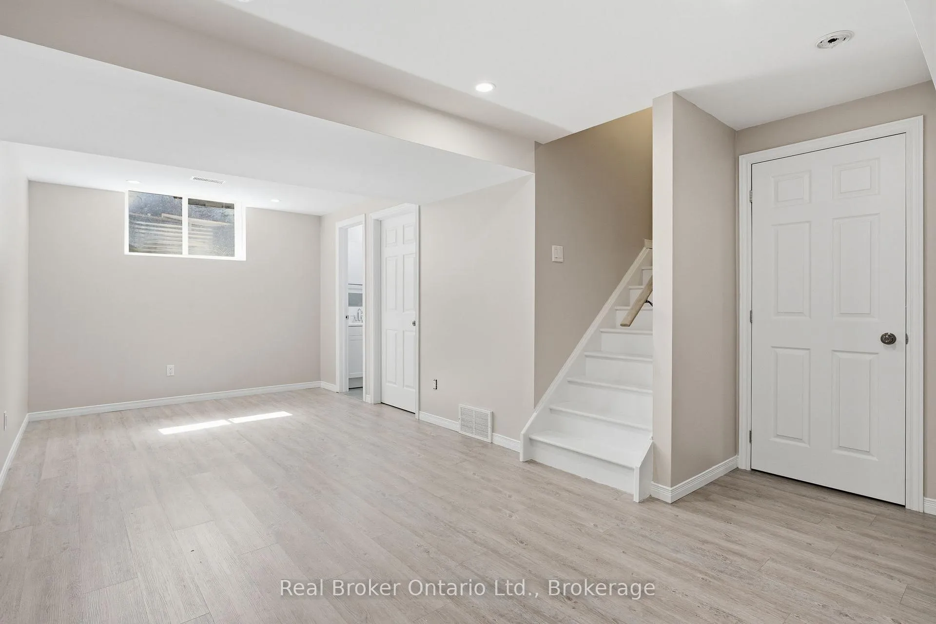 Photo 22 of Unit 19, 10 Fallowfield Drive, Kitchener, Country Hills East — HOMEH