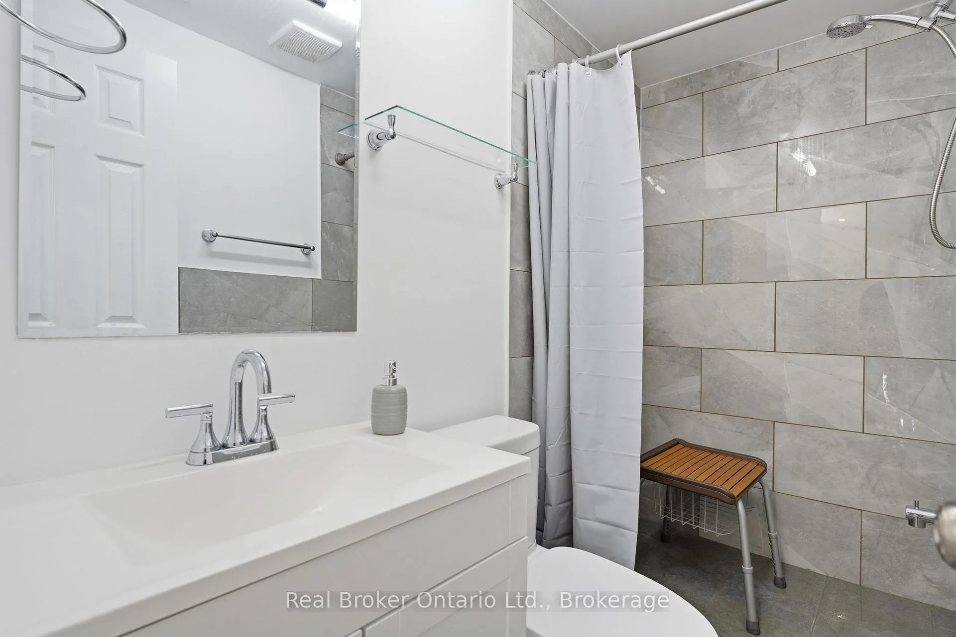 Photo 24 of Unit 19, 10 Fallowfield Drive, Kitchener, Country Hills East — HOMEH