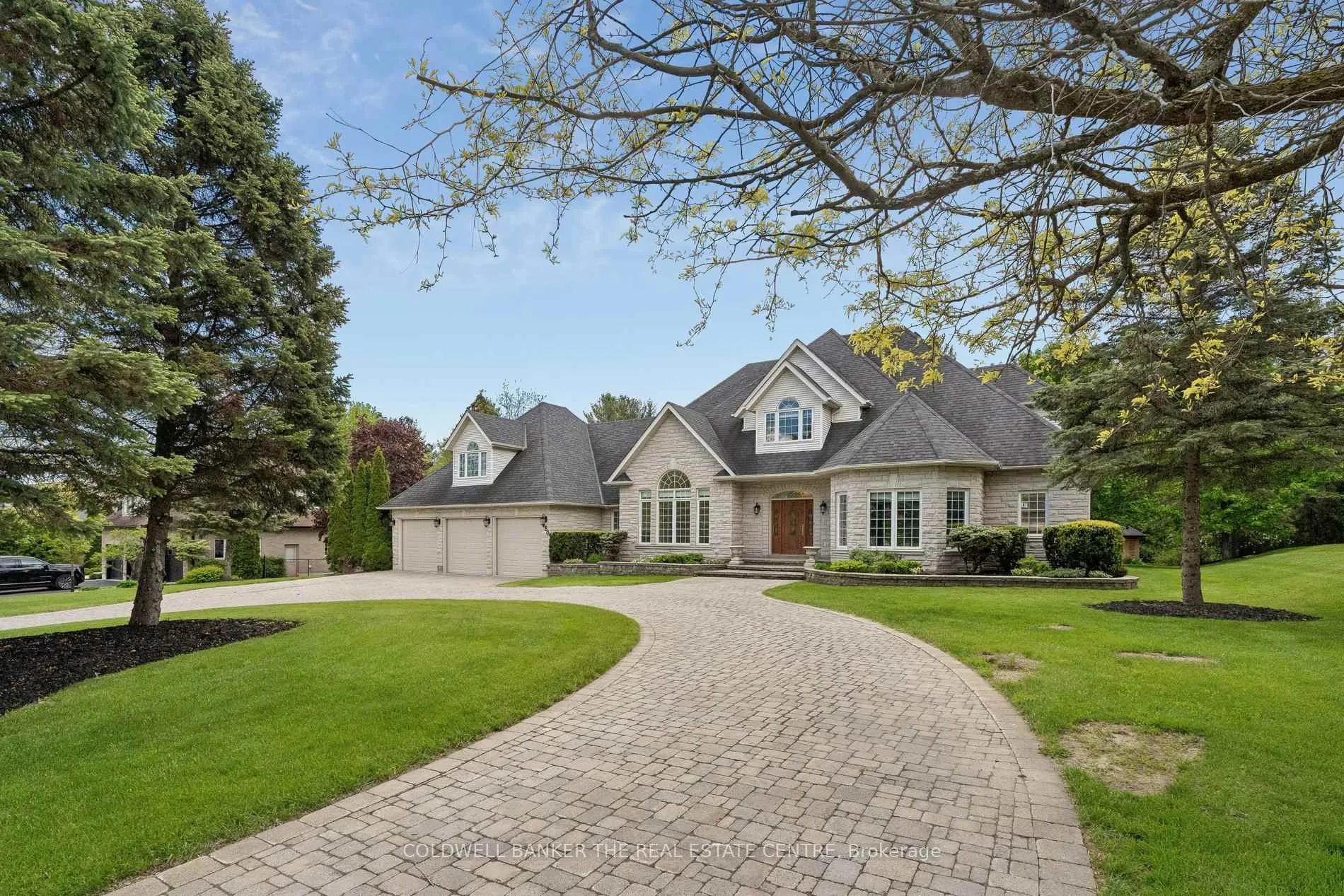 Front of 480 Coventry Hill Trail
