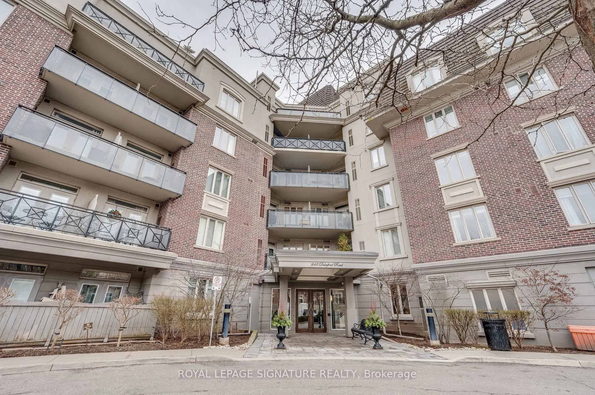 Photo 1 of Unit 109, 245 Dalesford Road, Etobicoke, Stonegate-Queensway — HOMEH