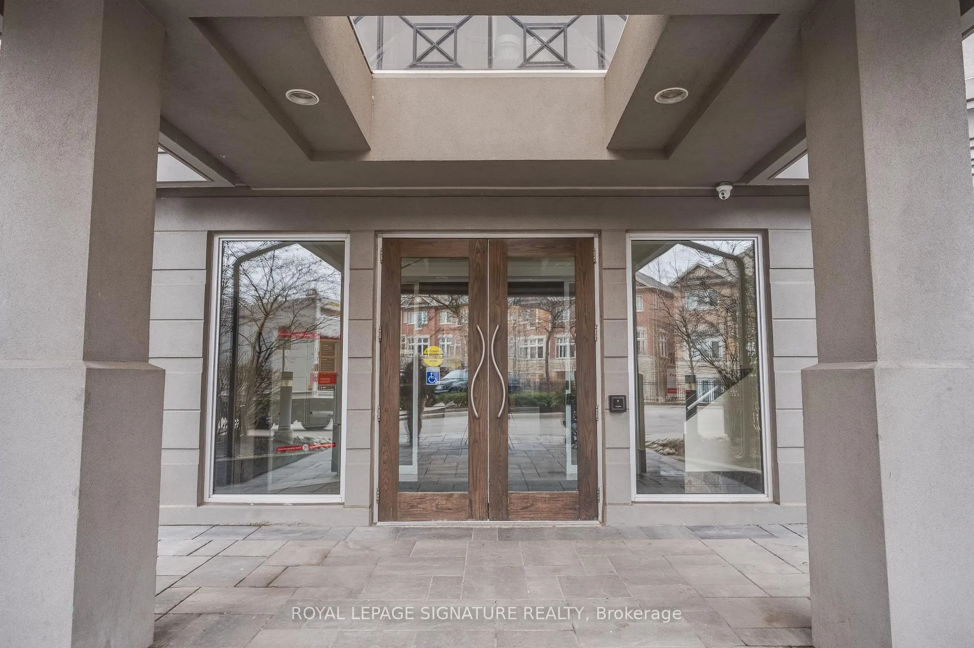 Photo 3 of Unit 109, 245 Dalesford Road, Etobicoke, Stonegate-Queensway — HOMEH