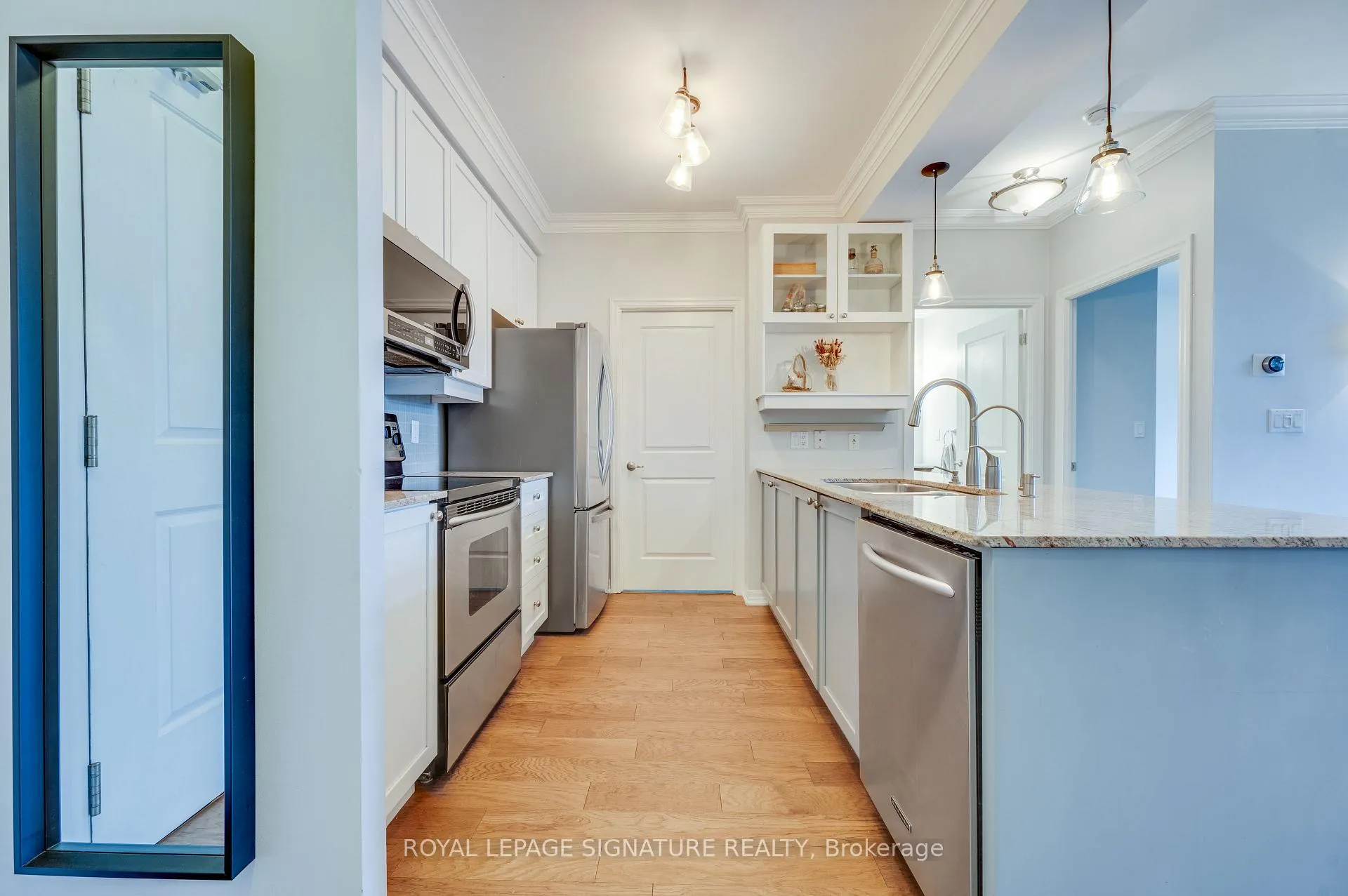Photo 6 of Unit 109, 245 Dalesford Road, Etobicoke, Stonegate-Queensway — HOMEH