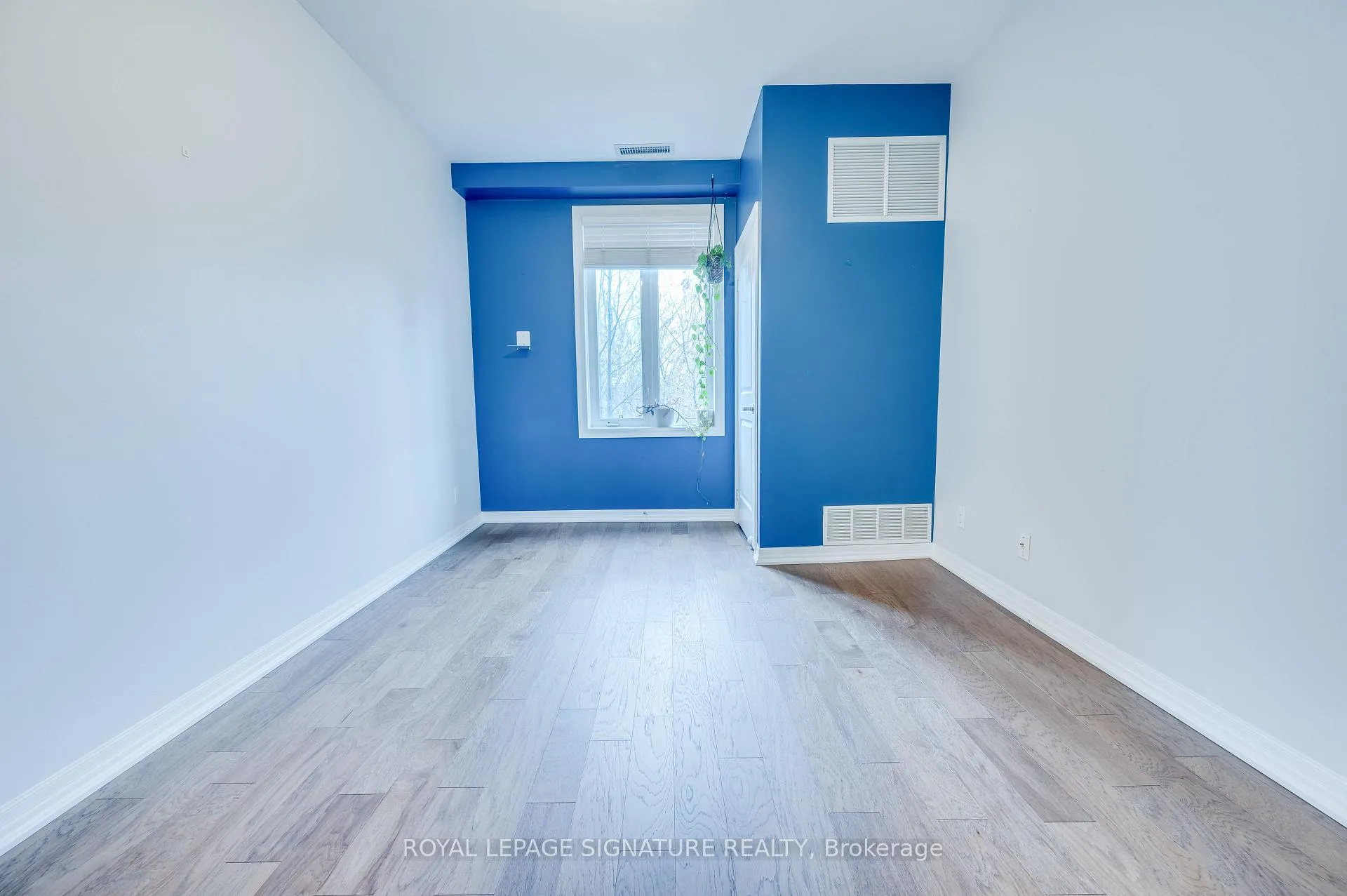 Photo 38 of Unit 109, 245 Dalesford Road, Etobicoke, Stonegate-Queensway — HOMEH
