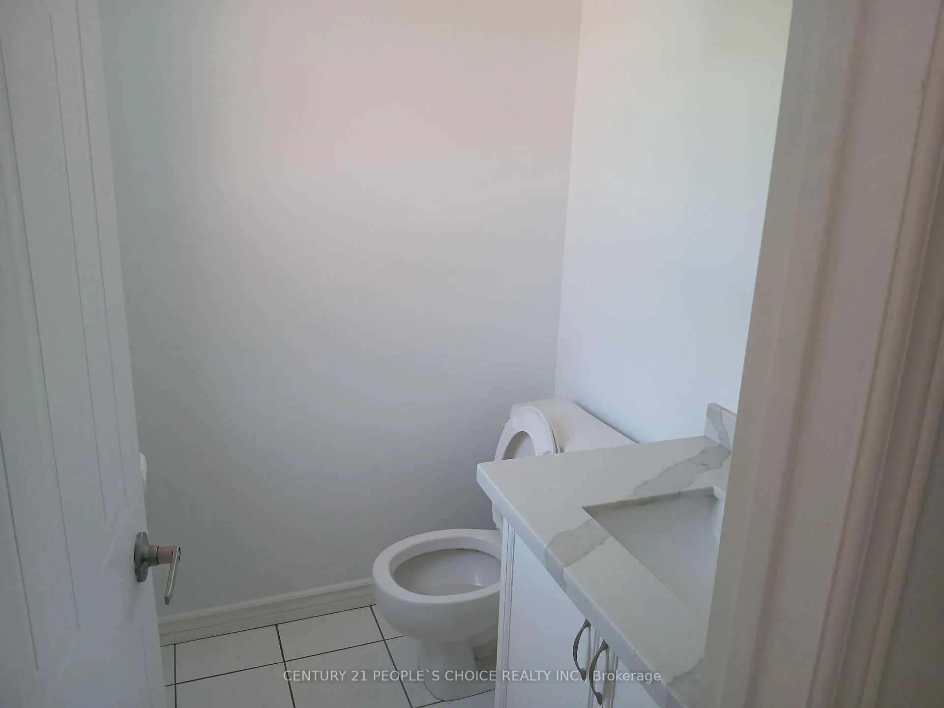 Photo 7 of 31 Moss Place, Guelph, Kortright West — HOMEH